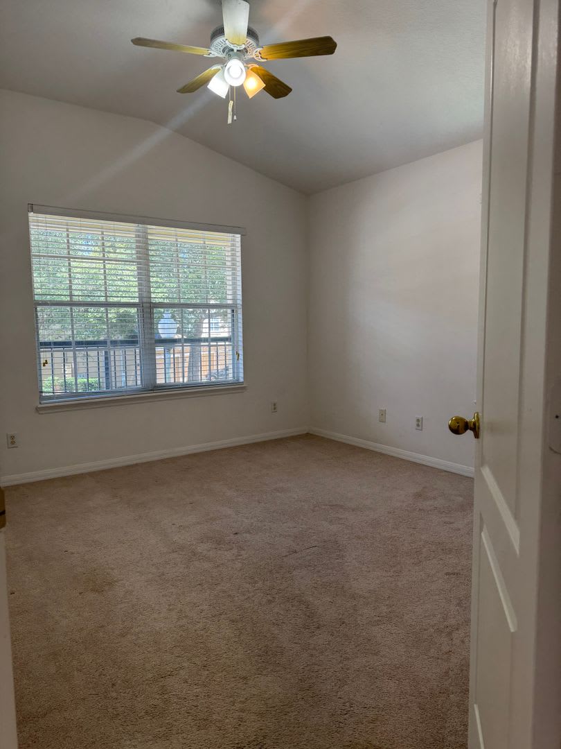 Apopka Overlook At Parkside Condominium 2 Bedroom 2 Bath with 1 car garage -Comfortable Living! – photo 3