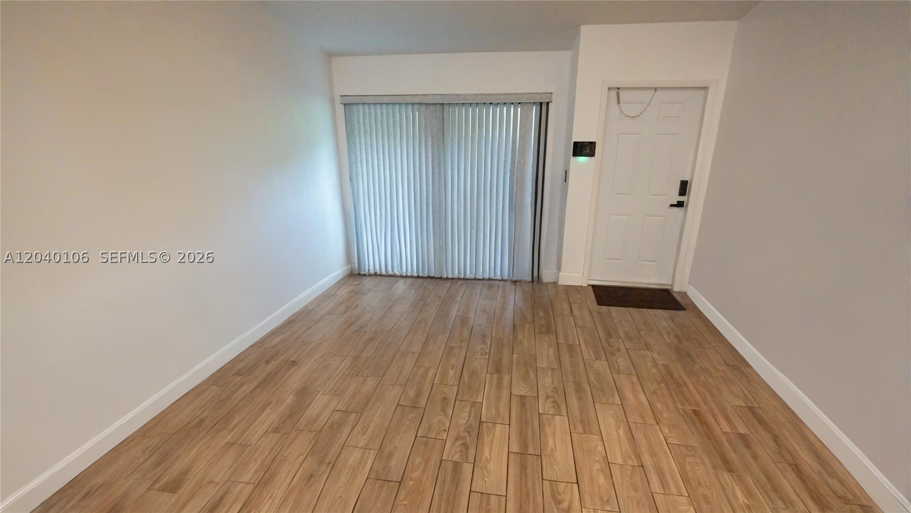 2566 N Nob Hill Rd – photo 4