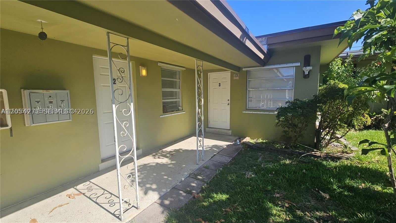 808 Ne 10Th St – photo 3