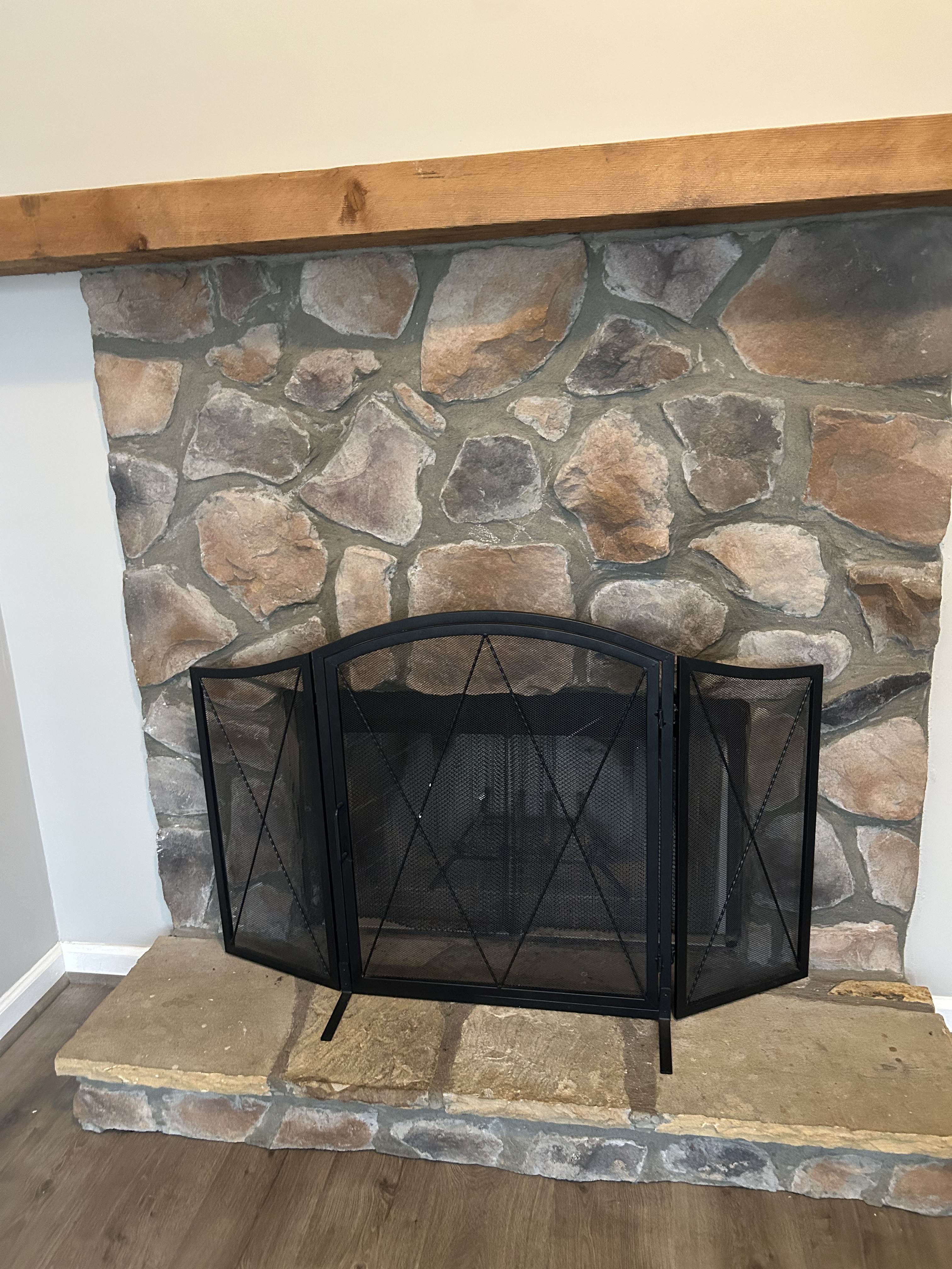 204 Lakeside Dr – photo 4