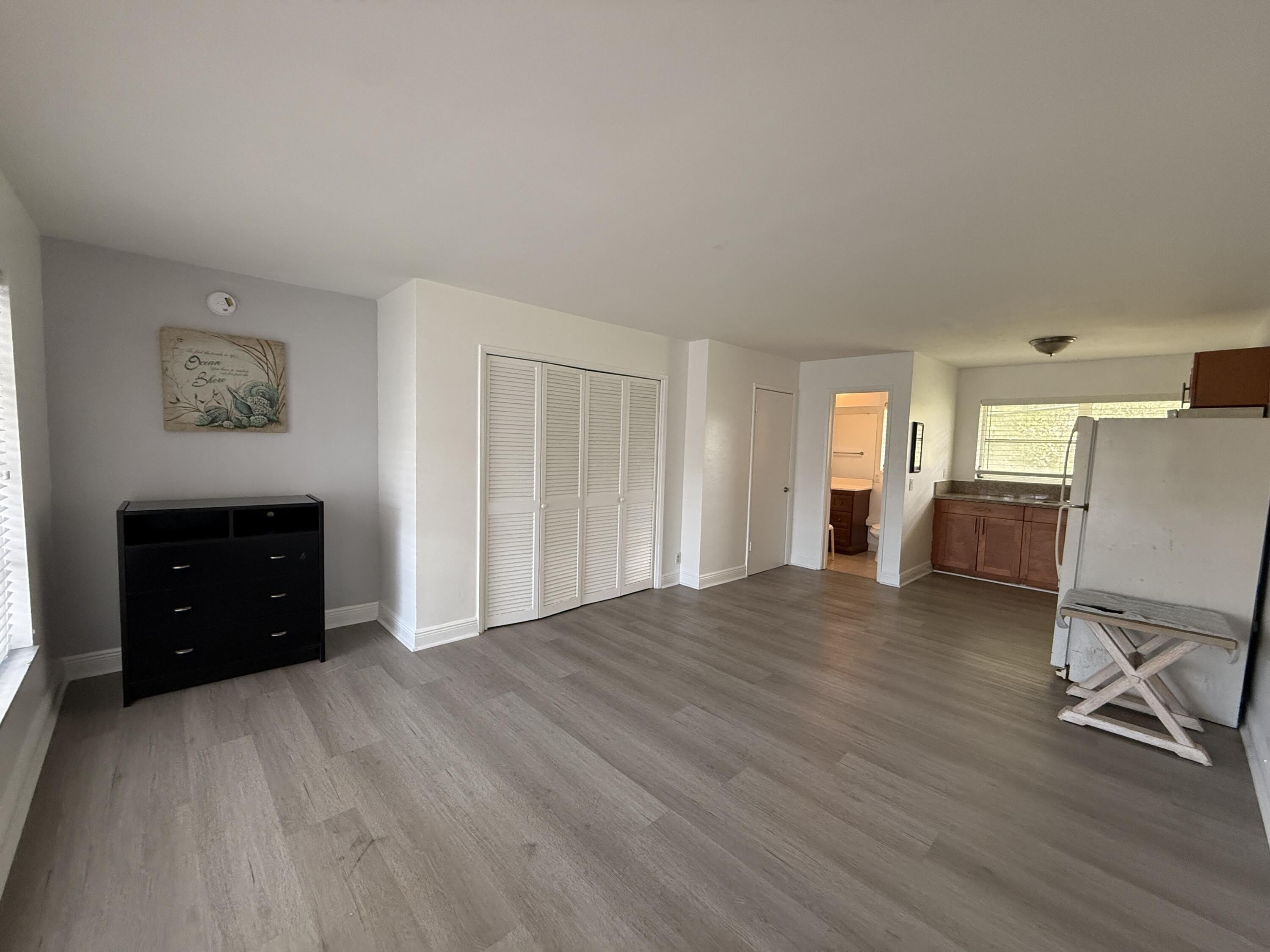 3226 NE 12TH Street – photo 3