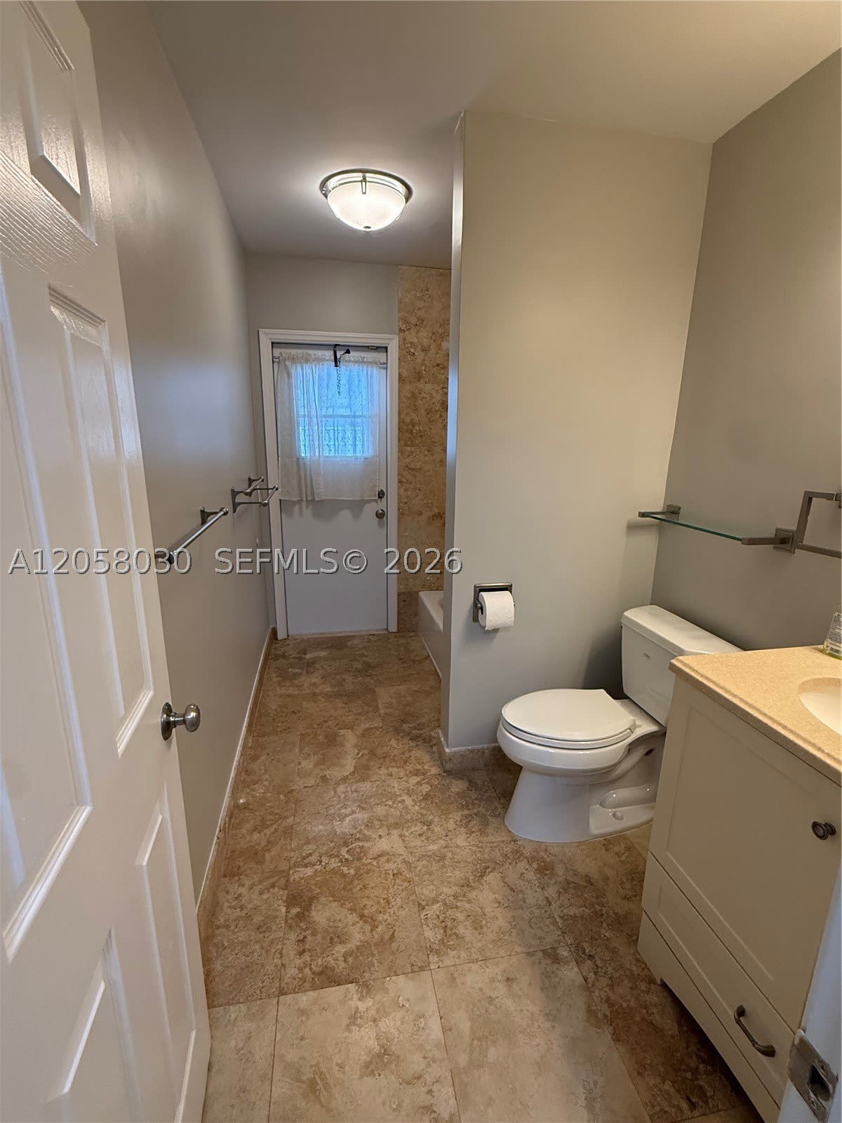 1560 NW 12th Way – photo 4