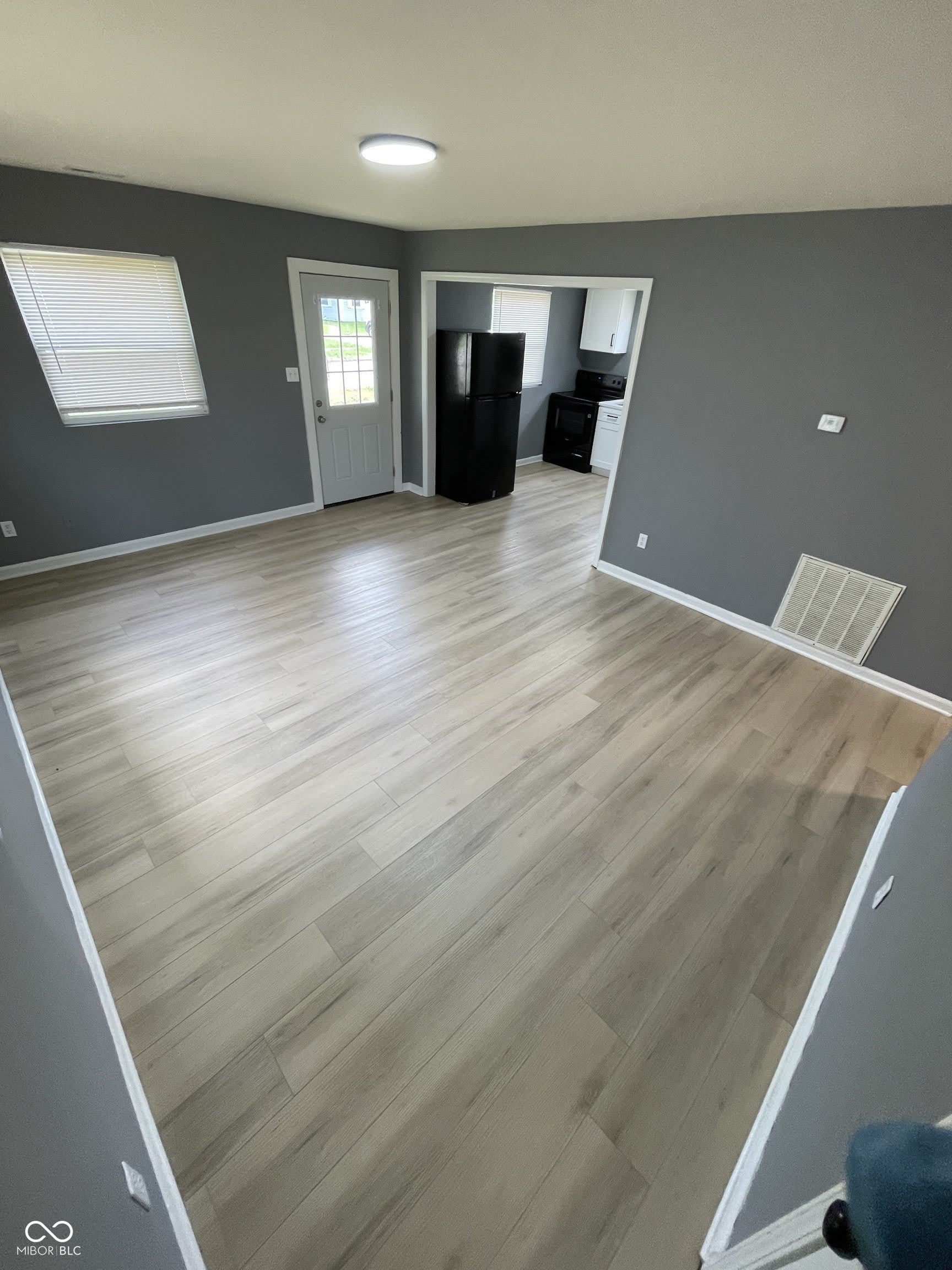 2245 Admiral Drive – photo 3
