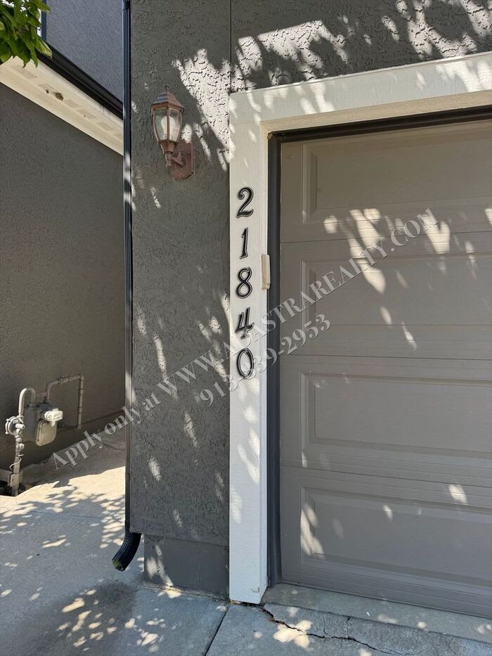 21840 West 123rd Terrace – photo 3