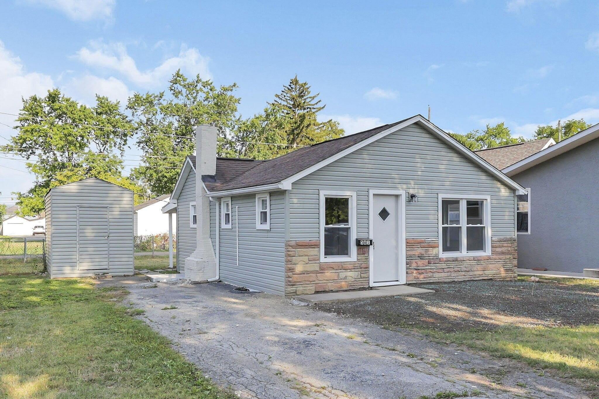 561 Erickson Avenue – photo 4