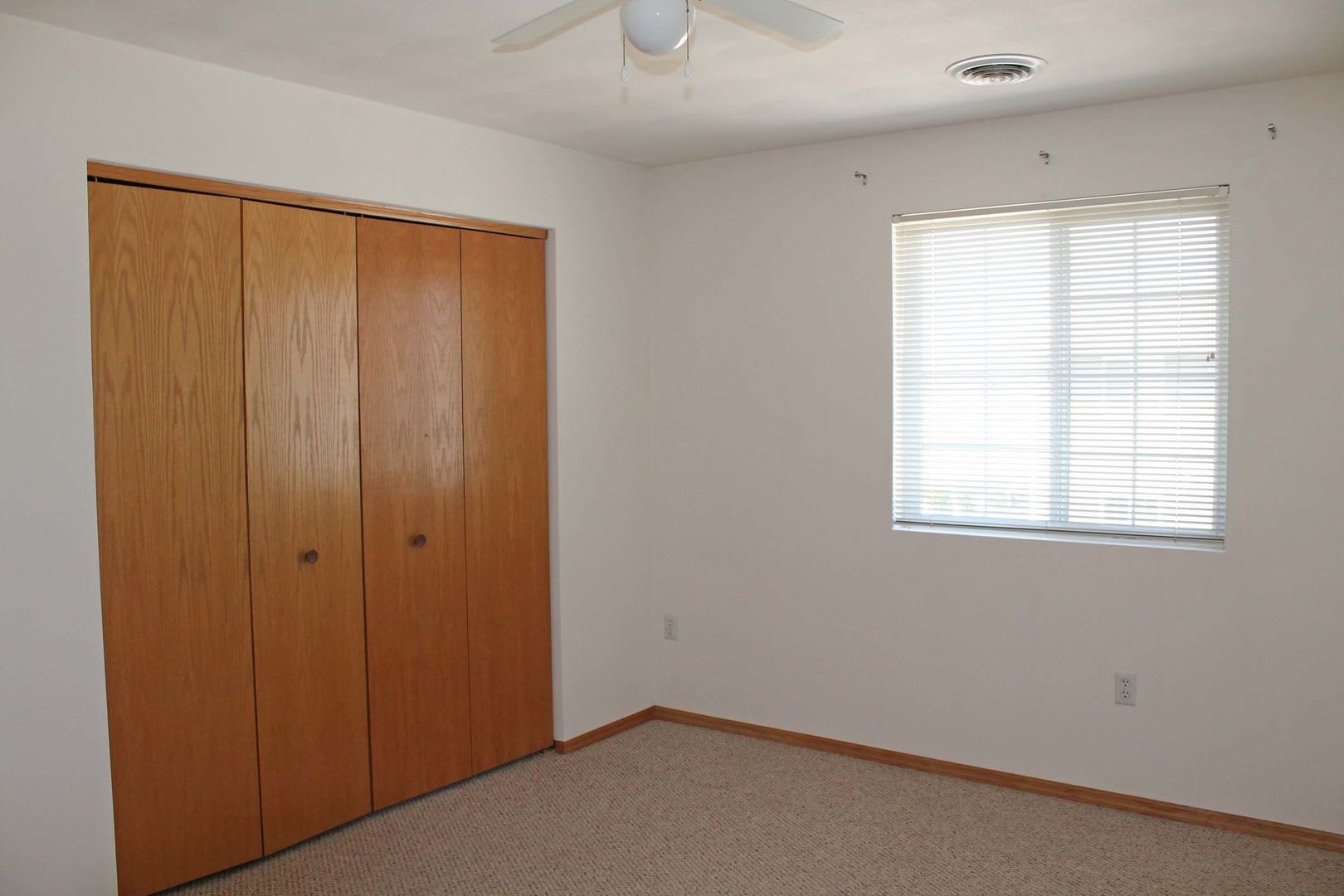 Charming Apartment with Private Entrance, Garage, In-Unit Laundry & Bonus Basement Space – photo 5