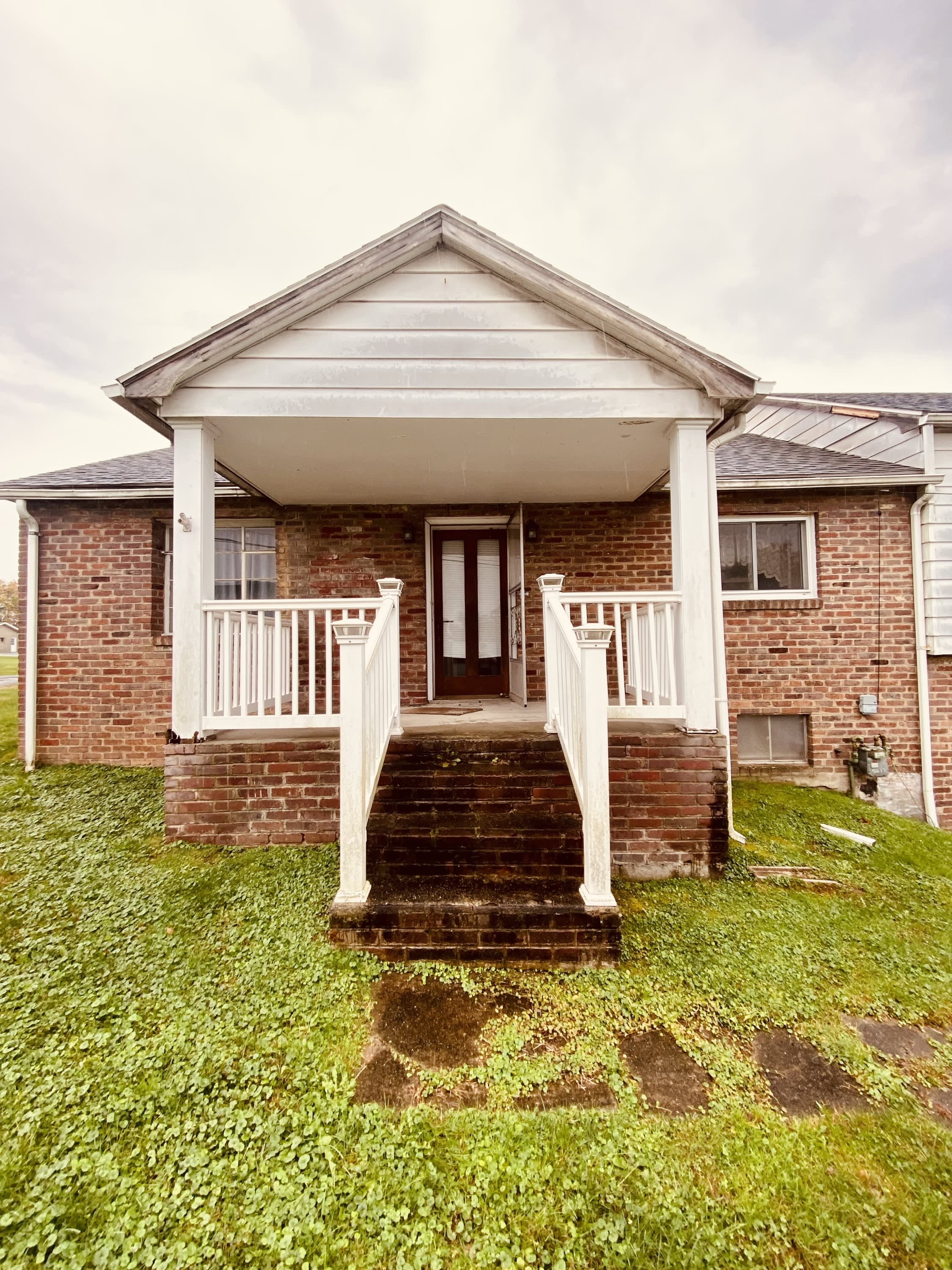 1393 Saratoga Avenue – photo 2