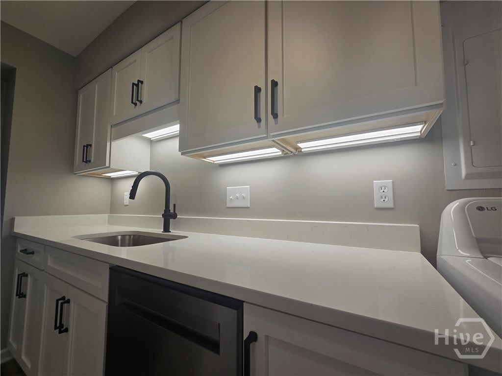232 Stephenson Avenue – photo 3