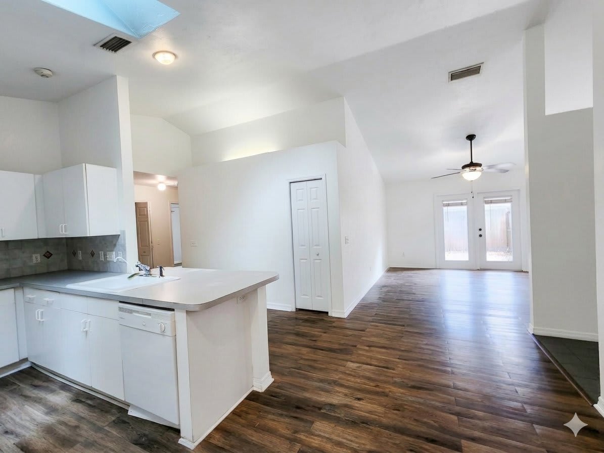2027 Sw 73Rd Street Gnv Fl 32607 – photo 5