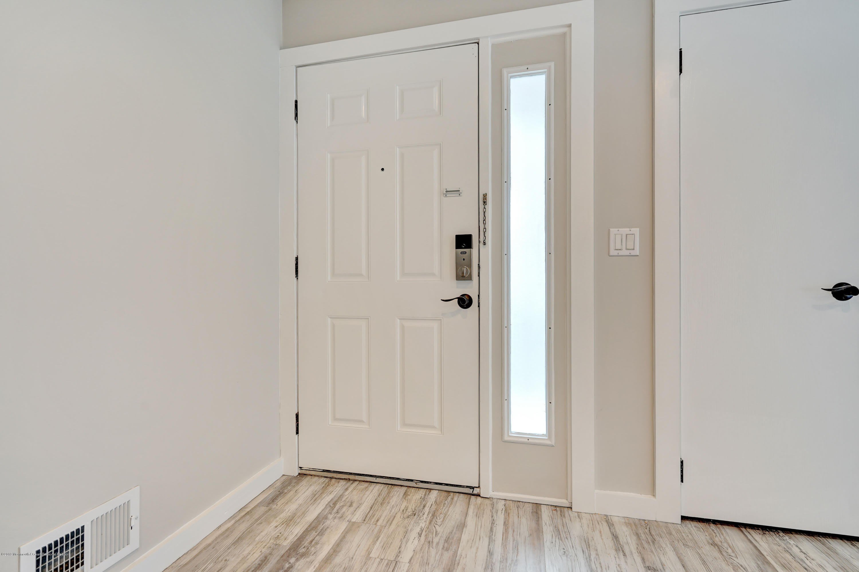 42 Hamilton Avenue – photo 3