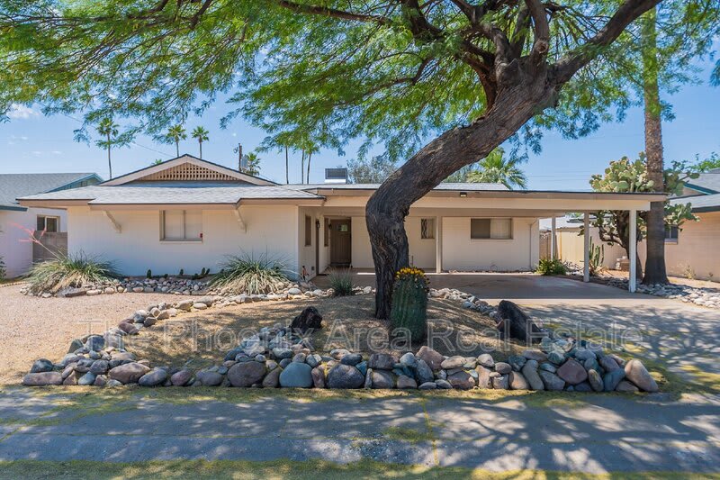 1001 E Campus Dr – photo 1