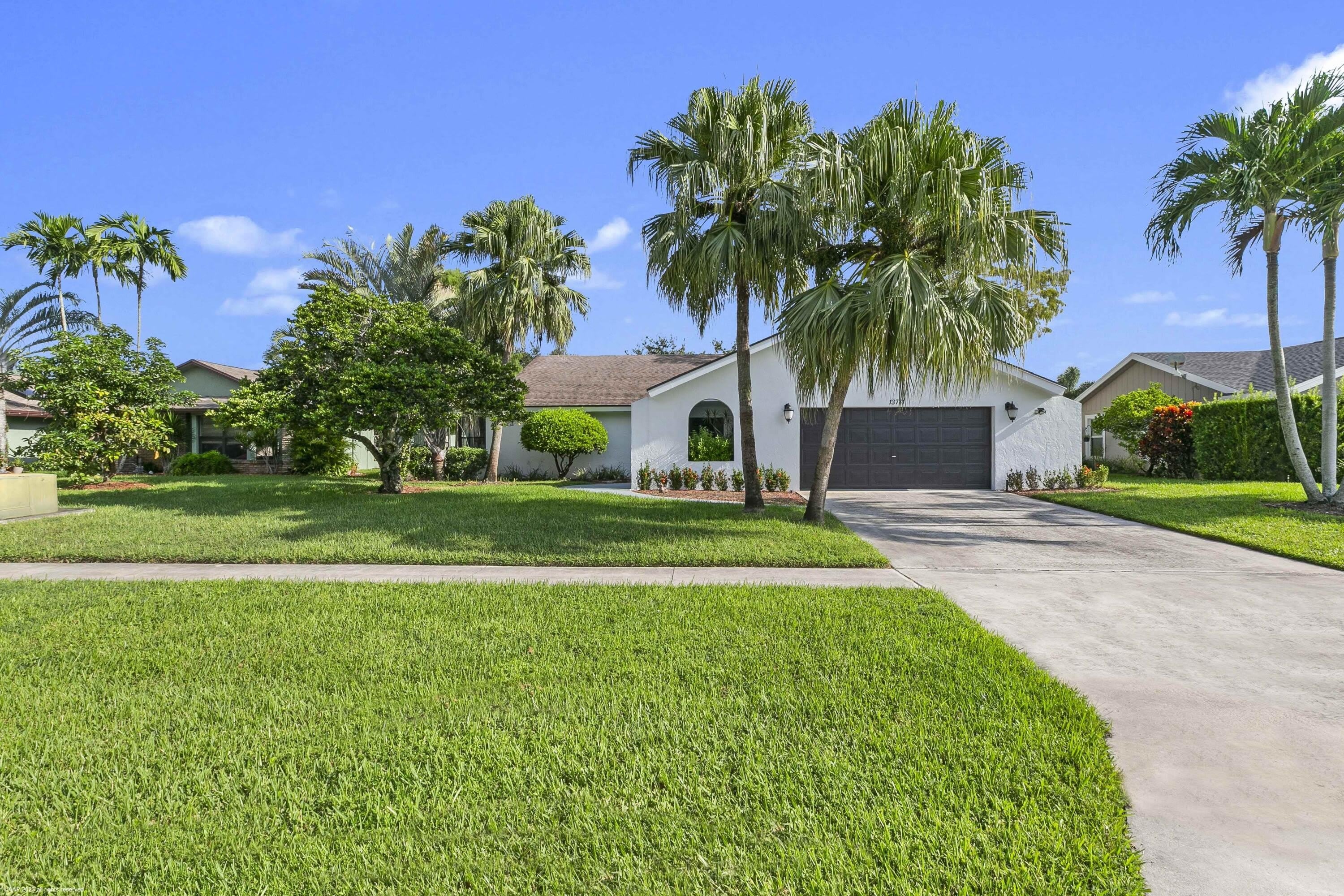 13781 Barberry Drive – photo 2