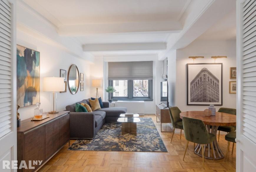 101 W 55Th St – photo 2