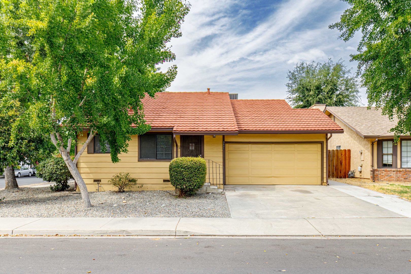 3 bed 2 bath home for RENT in Modesto by Highway 99 and Costco! – photo 1