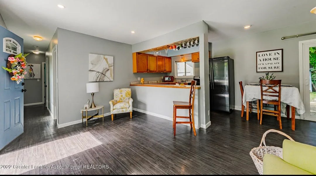 5420 South Waverly Road – photo 1