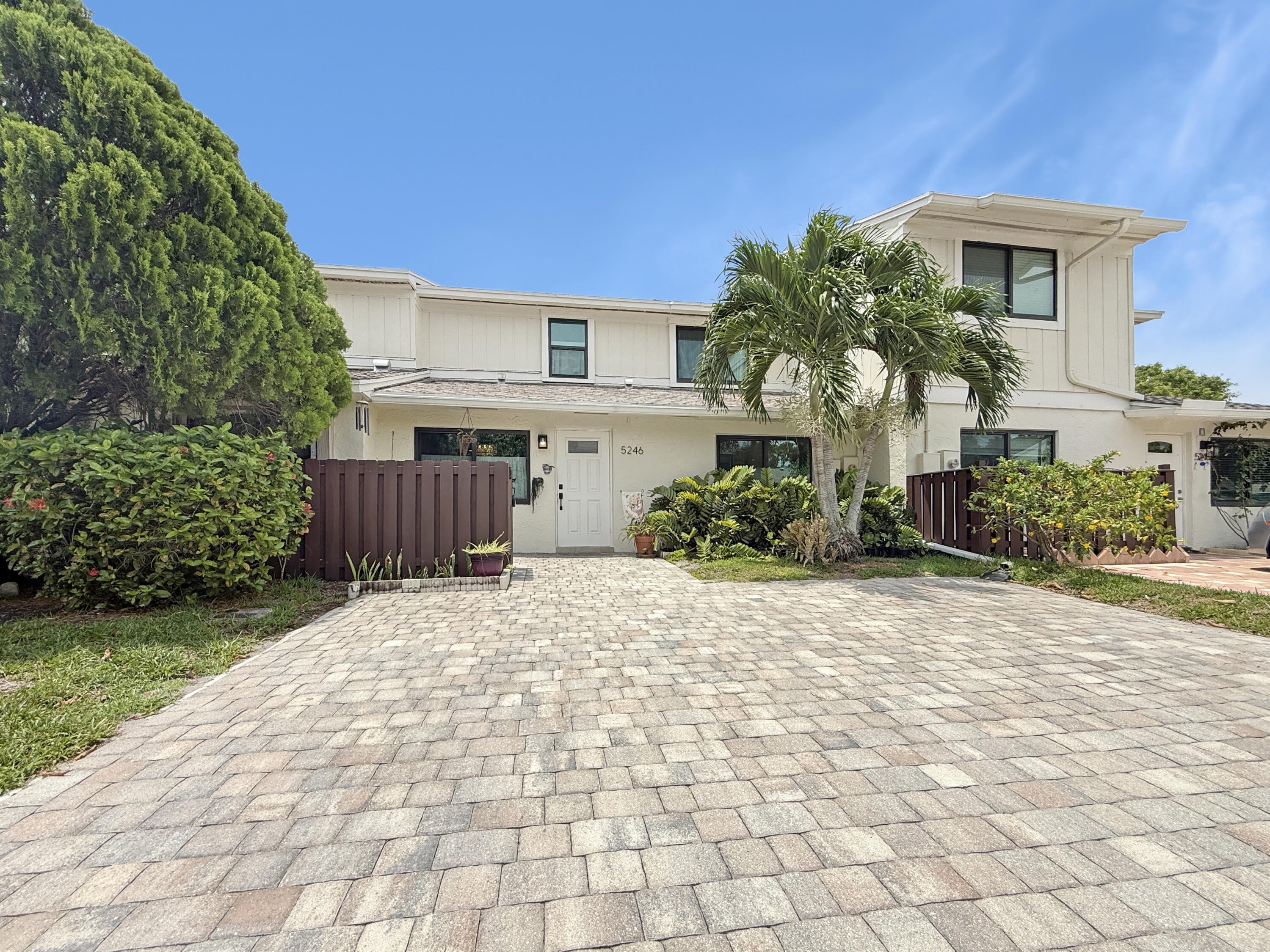 5246 Jog Lane – photo 2