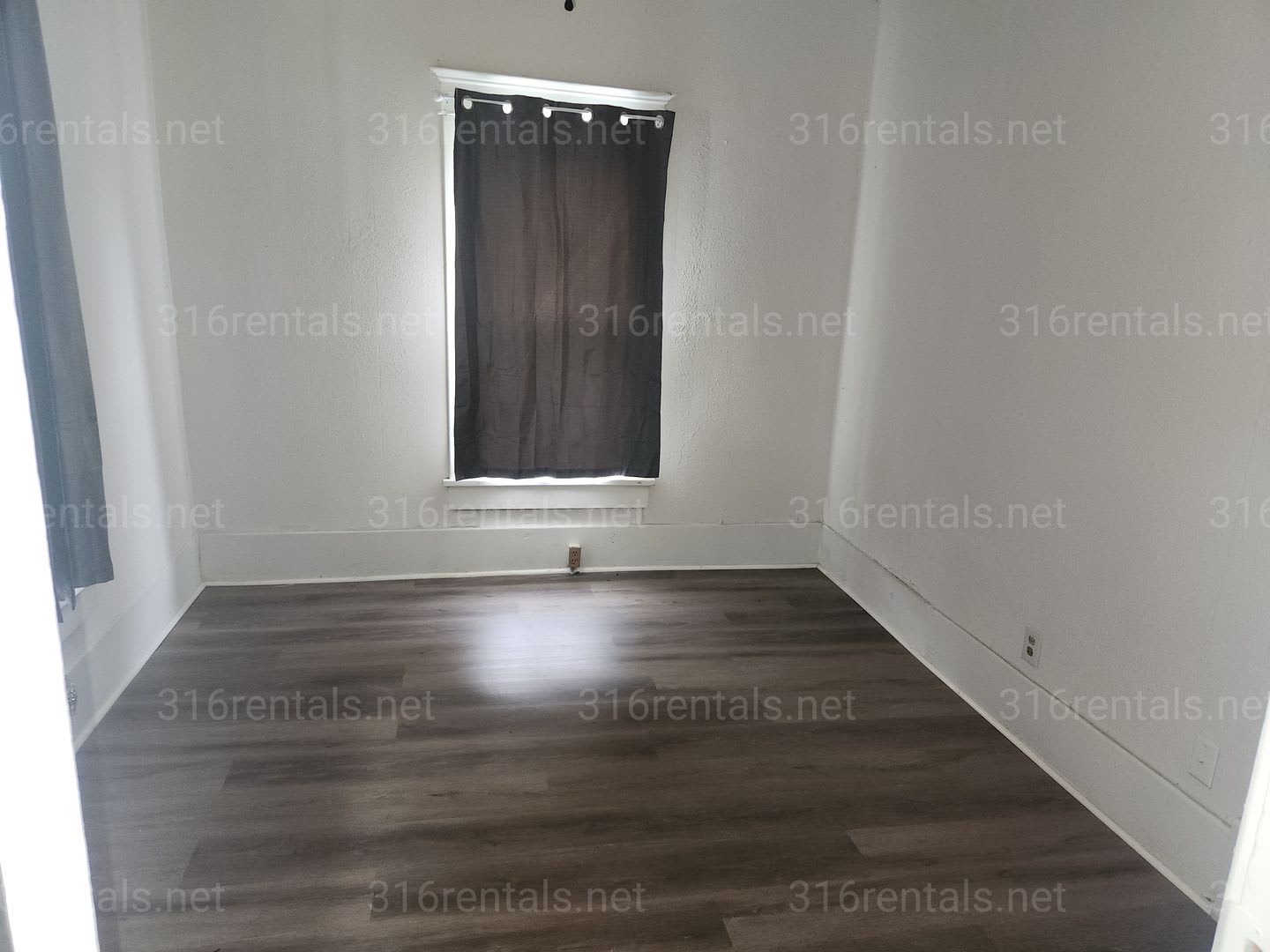 $1095- 3 bedroom / 2 bathroom – photo 4