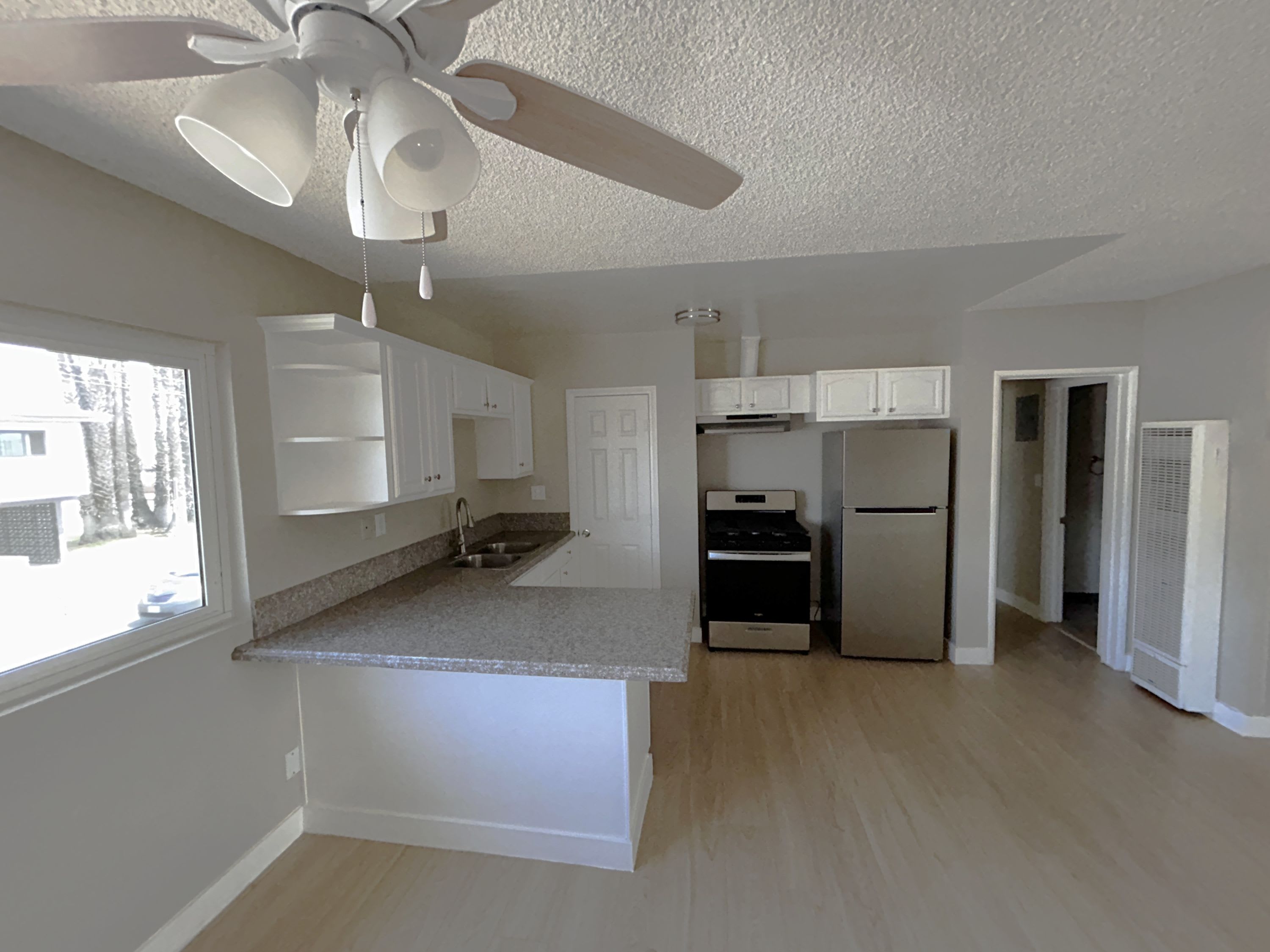 8445 Tobias Avenue – photo 4