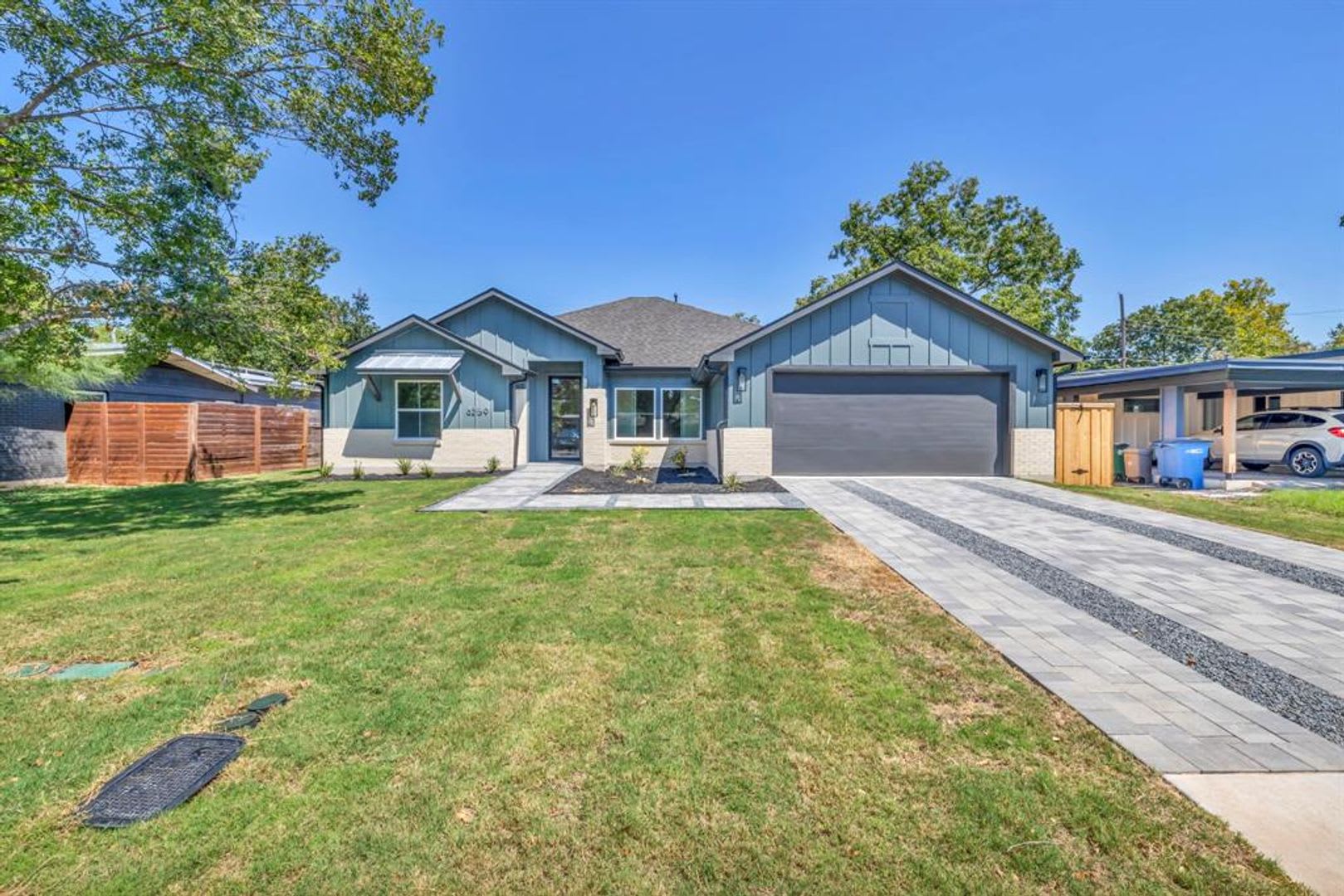 Central Austin: Modern 4-Bedroom Home with Private Pool, Office & Luxury Finishes – photo 5