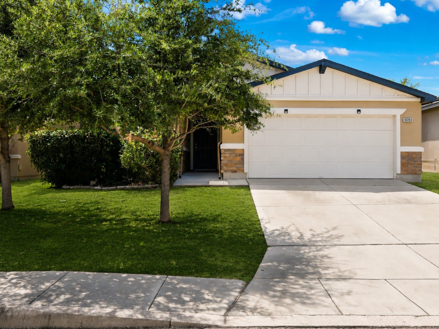10203 Relic Oaks – photo 1