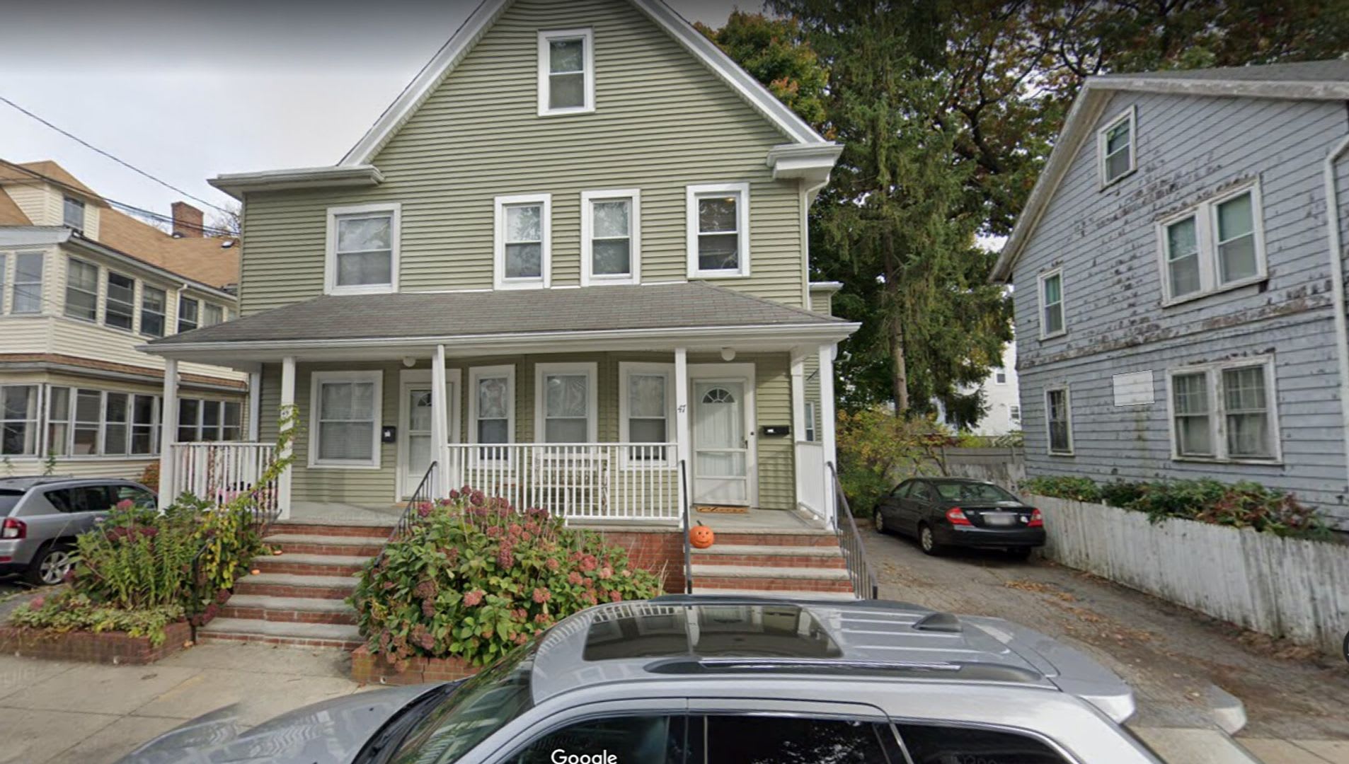 Spacious 4BR Condo in Brighton – photo 3