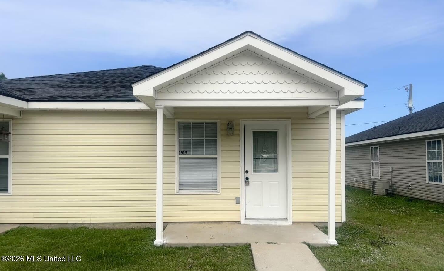 1513 34th Avenue – photo 1
