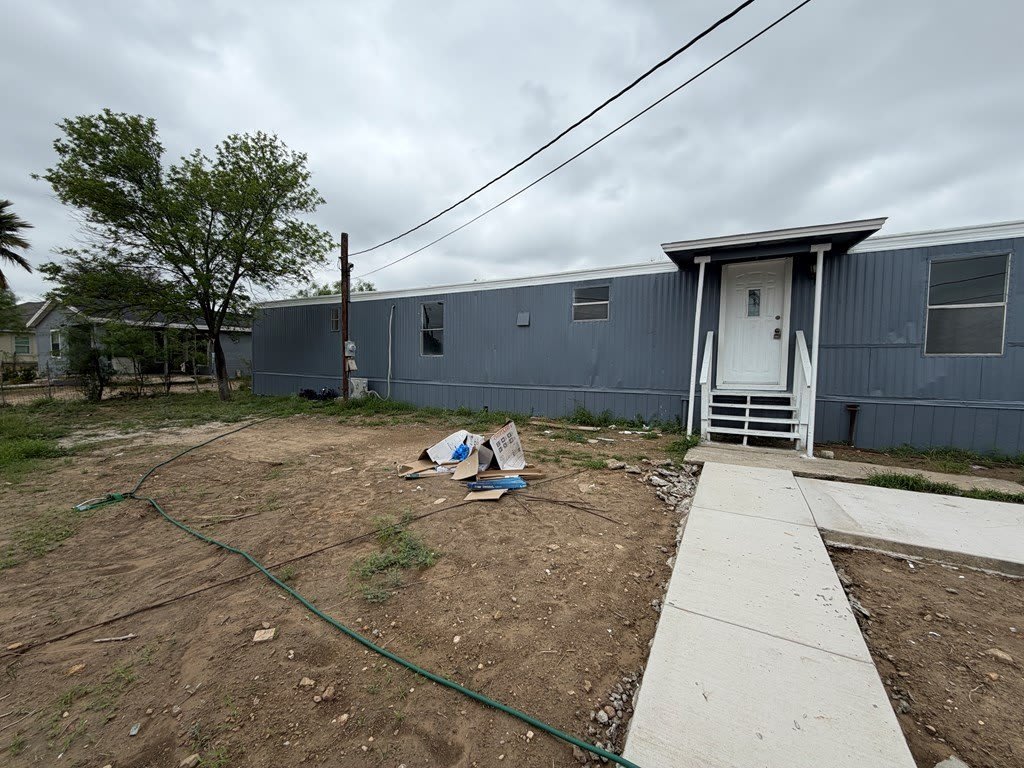 1563 Avenida Encuentro – photo 2