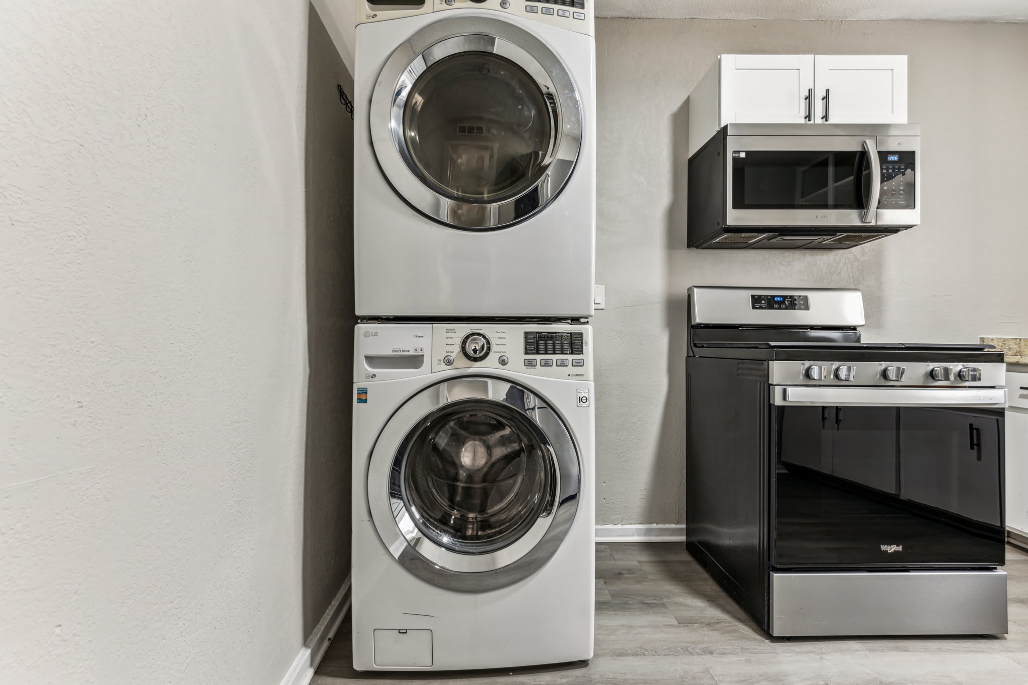 416 West 9th StreetUnit 1 – photo 5