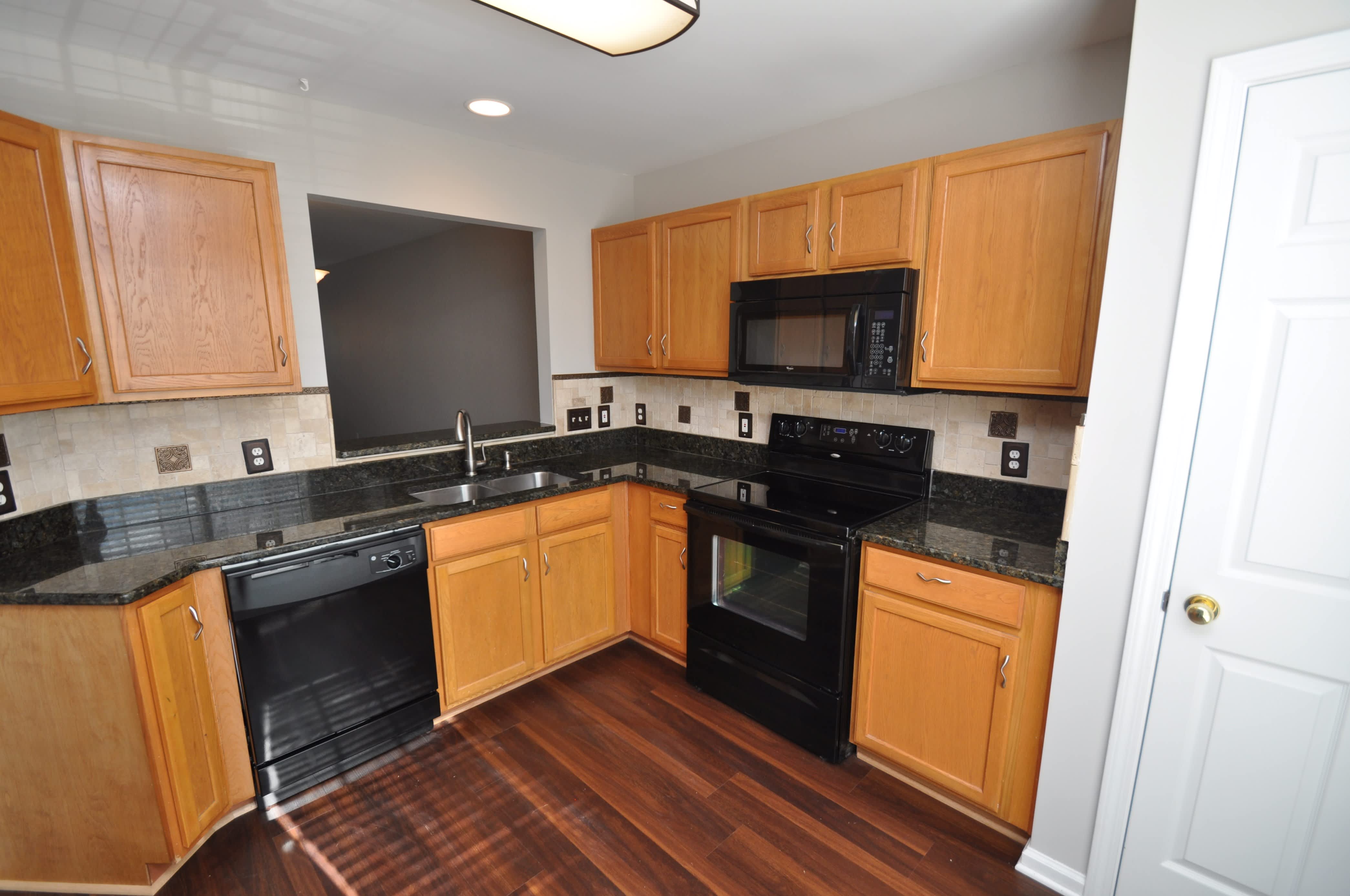 402 Knightsborough Way – photo 4