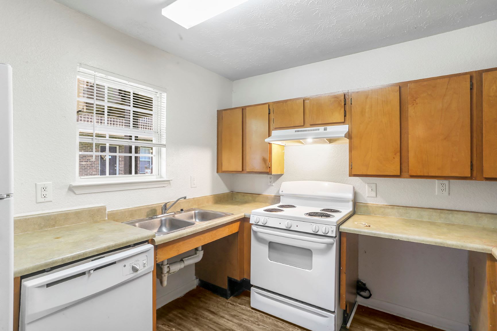 Cypress Meadows Apartments – photo 1