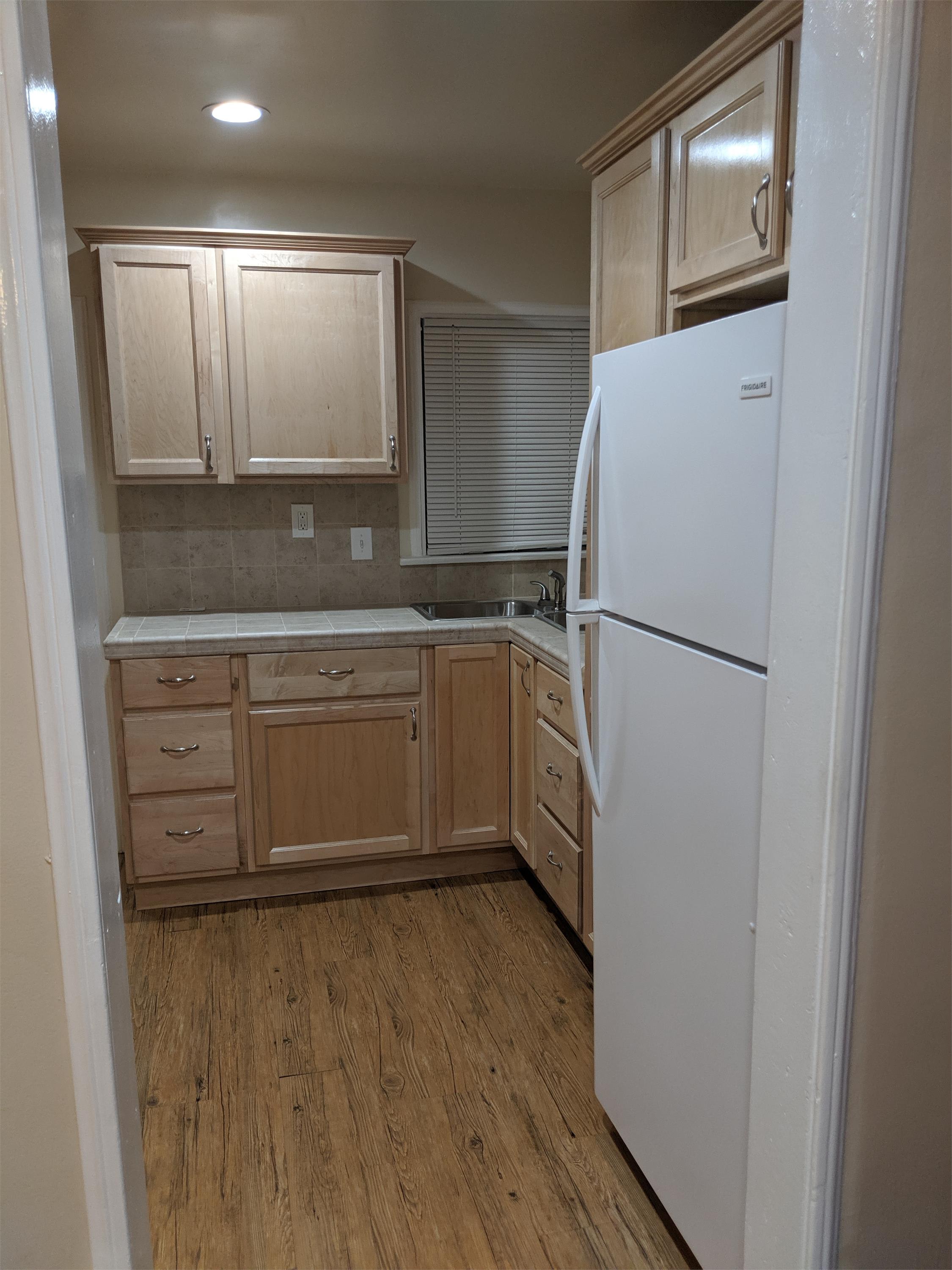 7119 Perry Road – photo 4