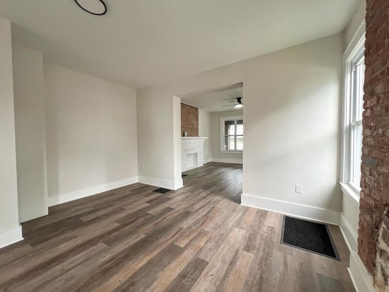 927 S Champion Ave – photo 4