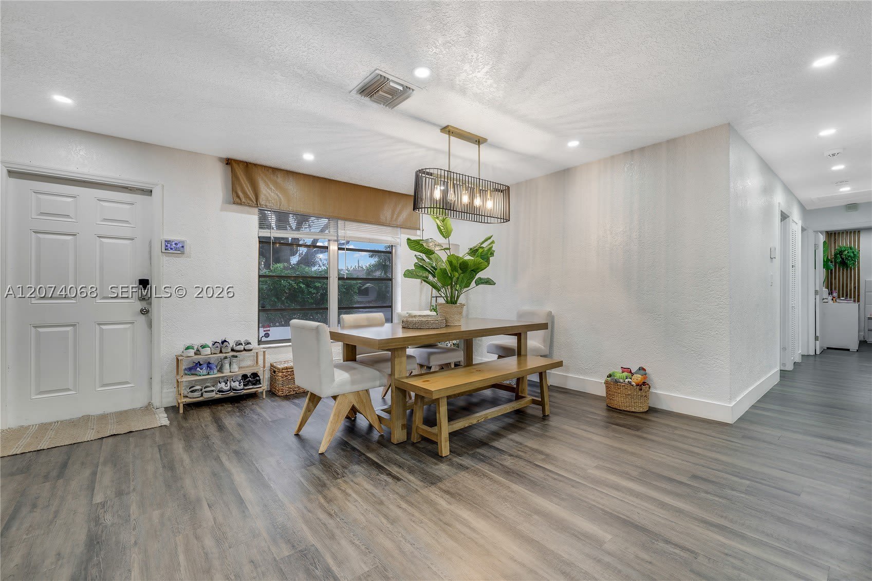 5712 Monroe St – photo 3