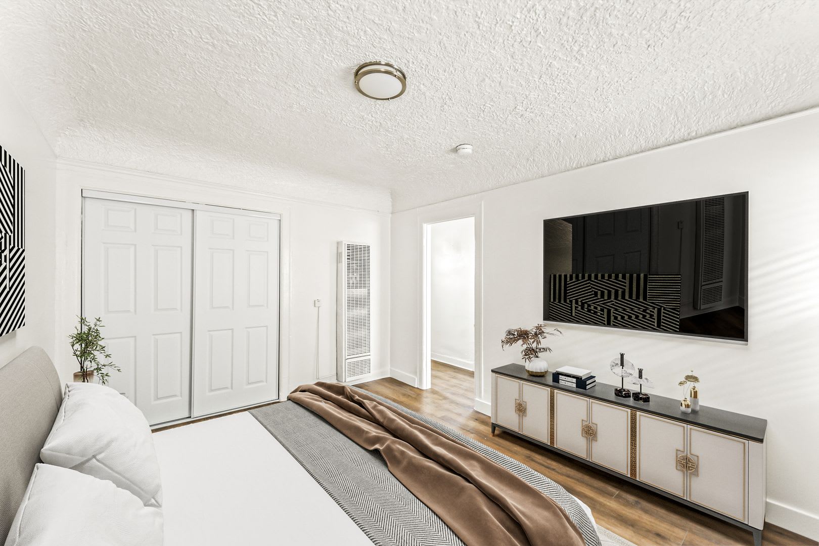 314/316 W. 50th St. – photo 2