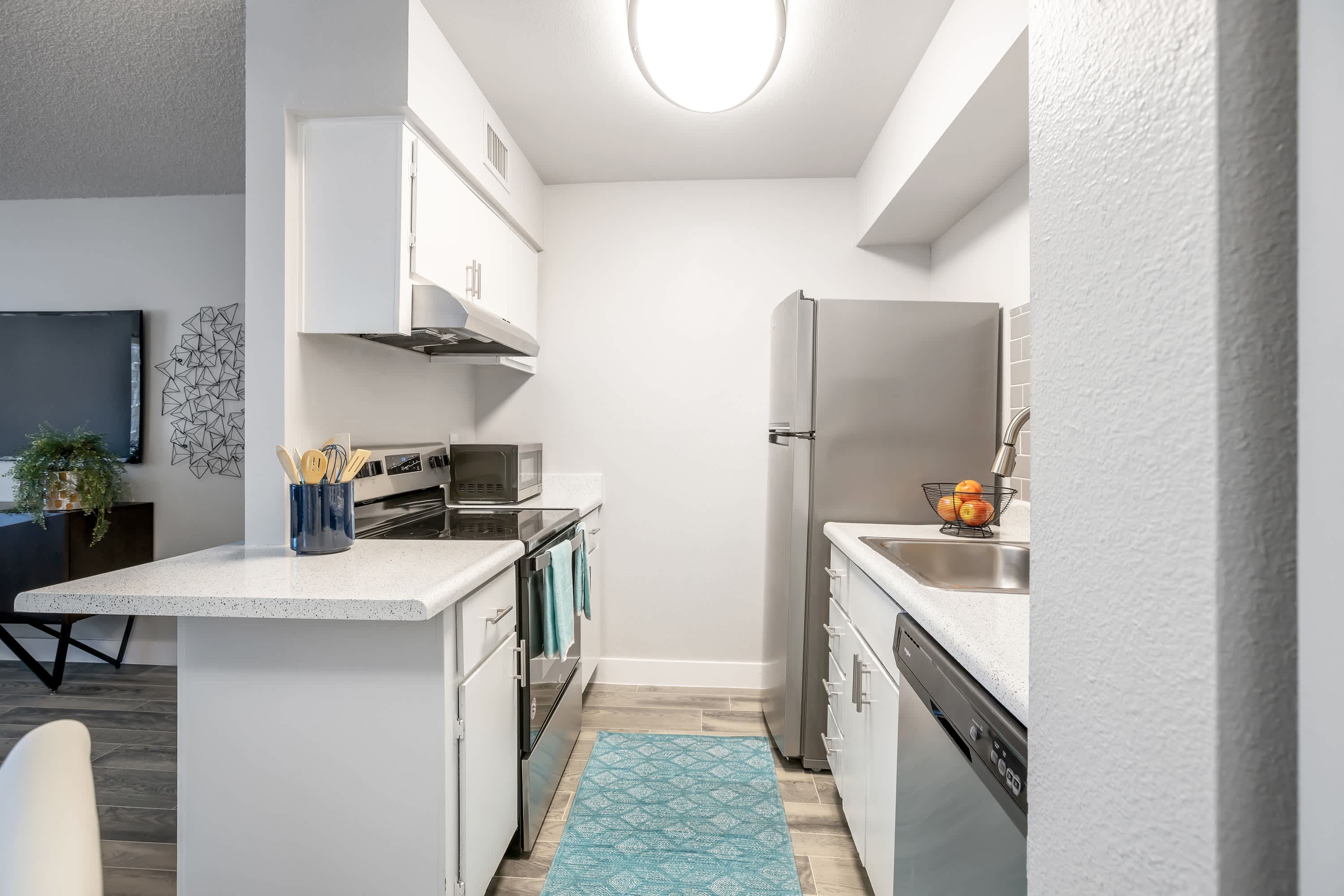 The Mod Apartments – photo 2