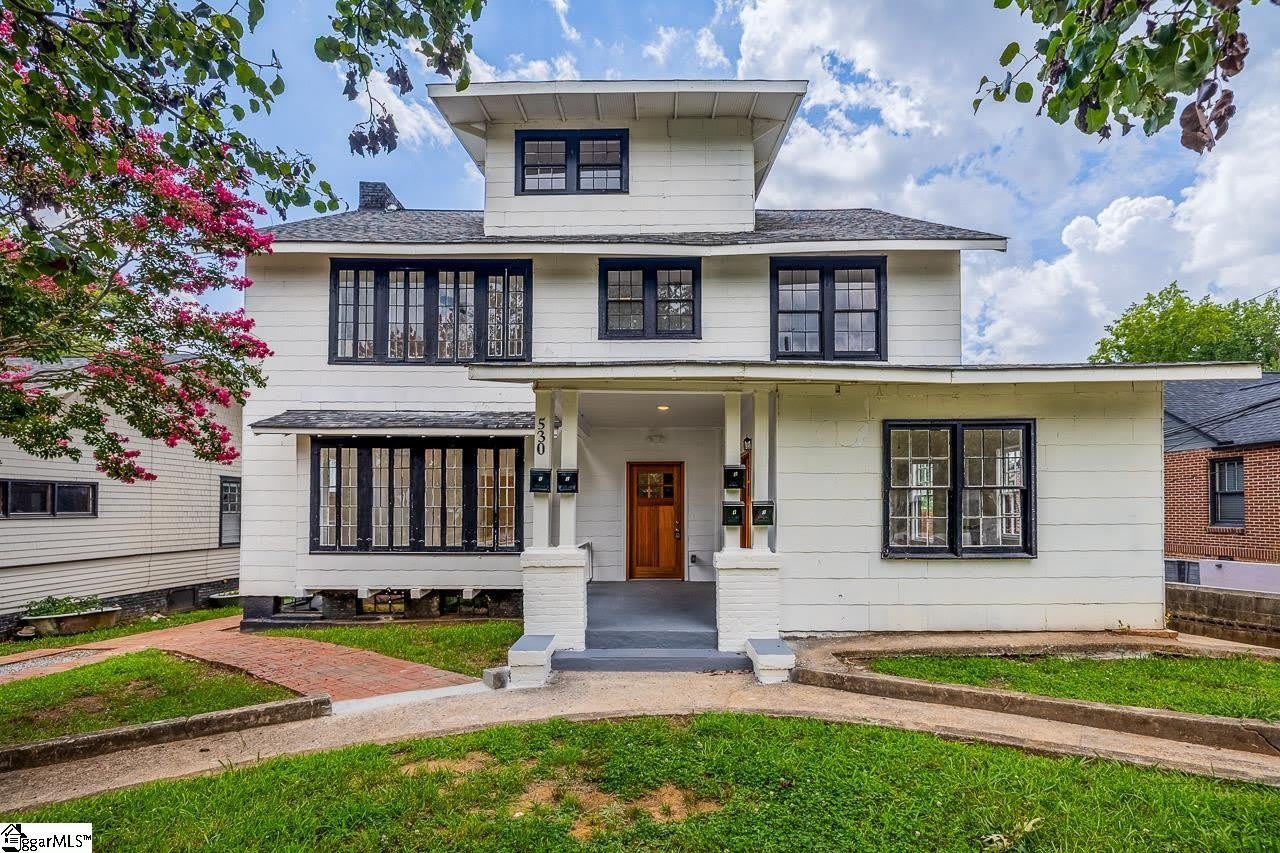 530 Peronneau Street – photo 2