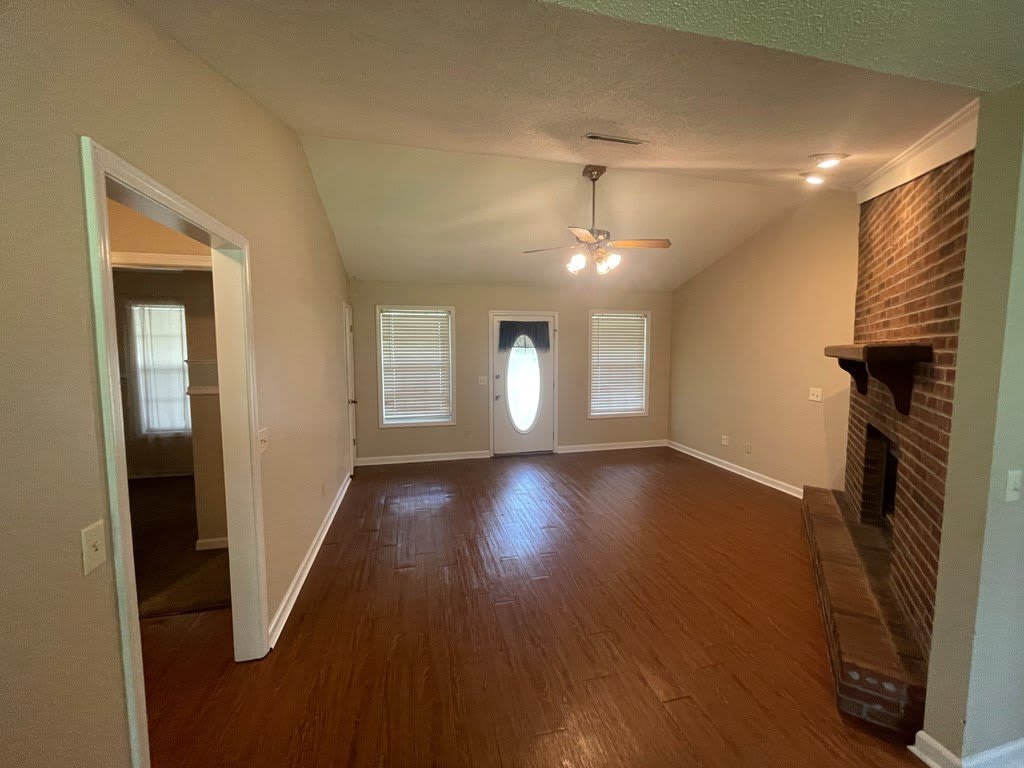 106 Boyce Rd. – photo 3