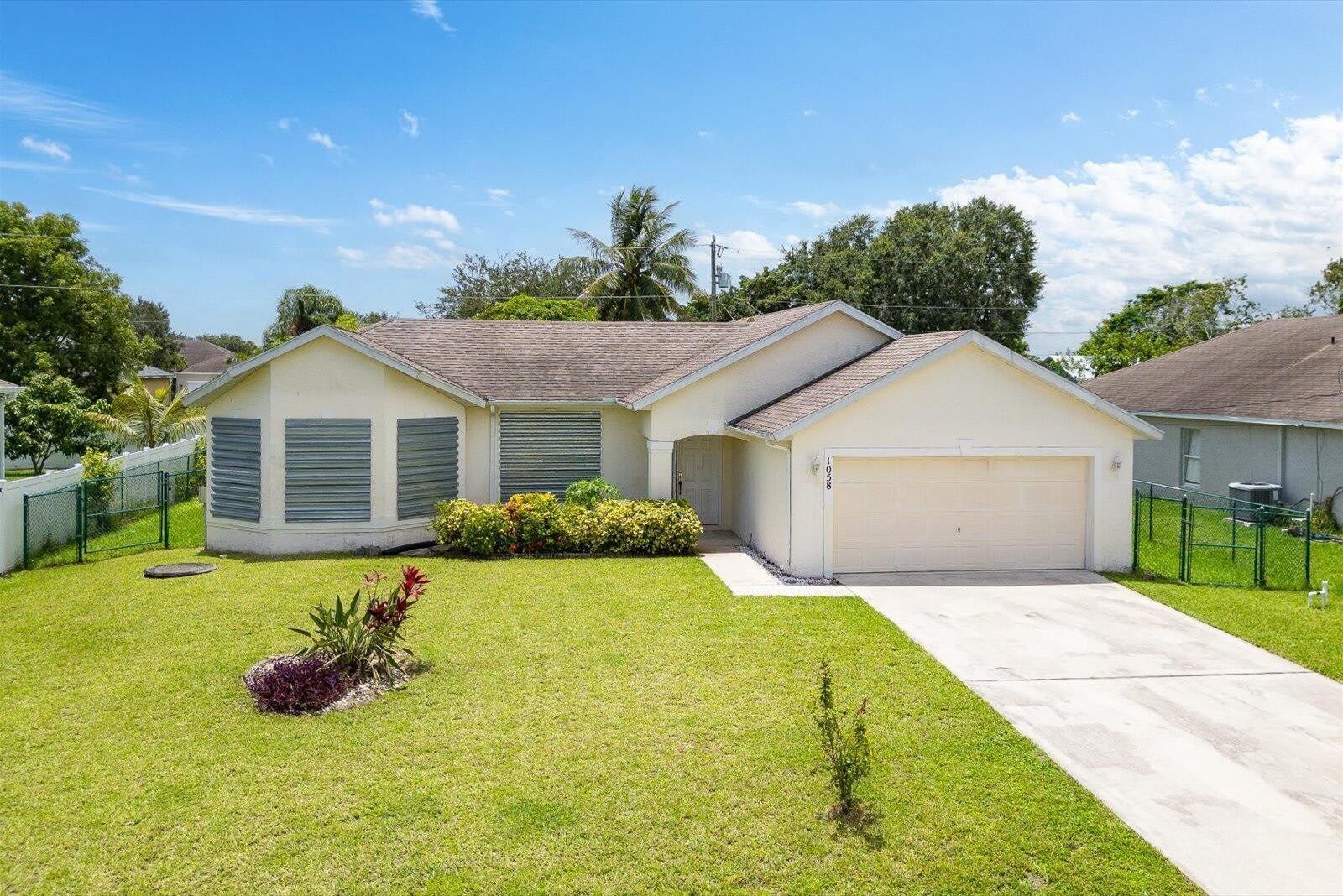 1058 SW Locke Avenue – photo 3