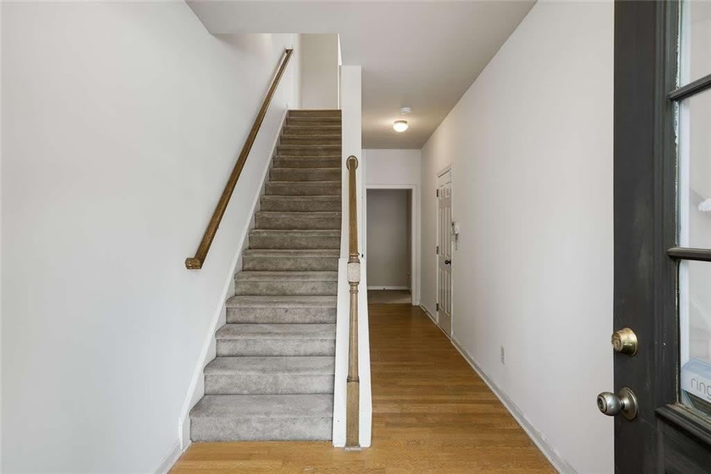 1798 Oakbrook Lane NW – photo 5
