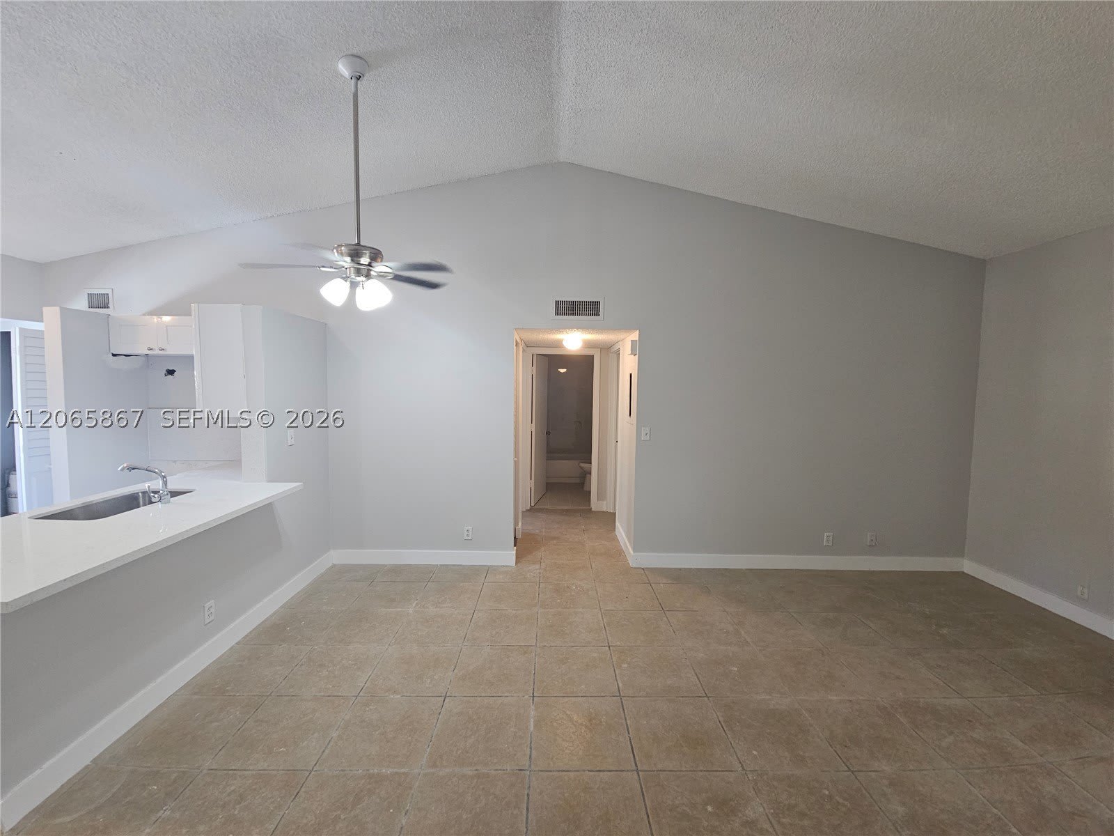713 Gardens Dr – photo 5