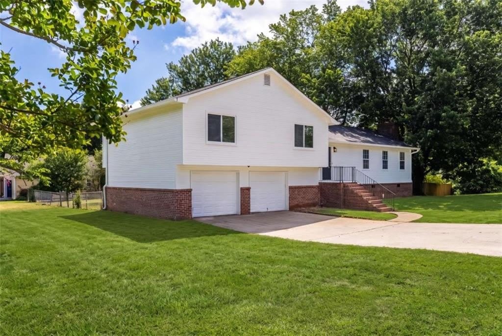 2250 Ridge Forest Drive – photo 3