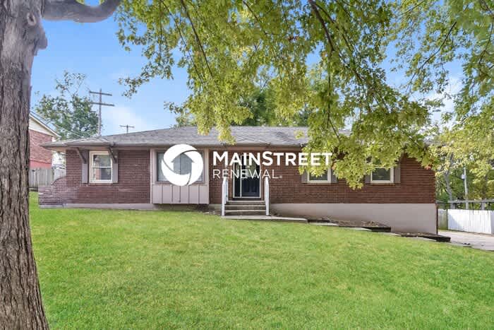 15933 East 41 Street South – photo 1
