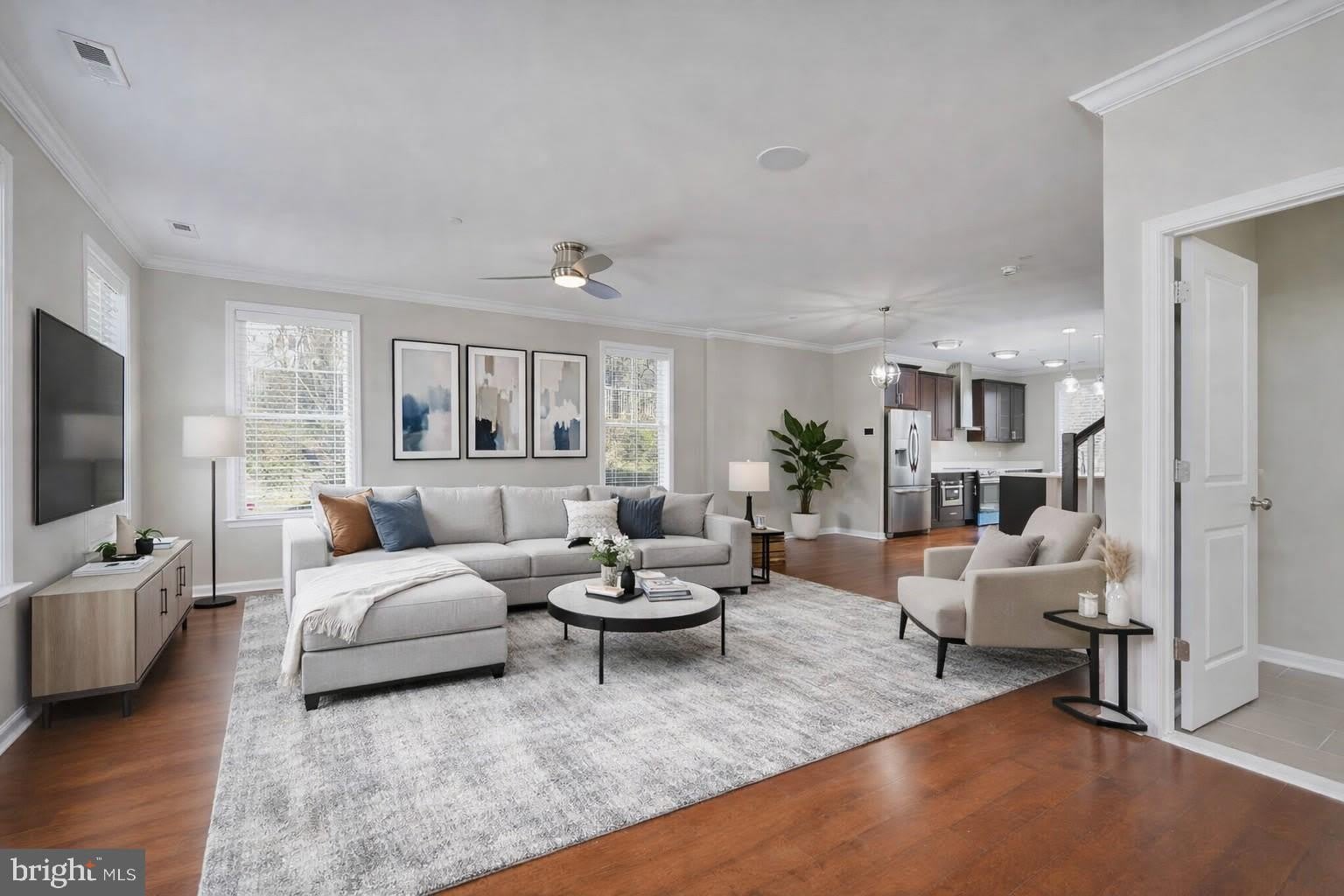 412 WOODCREST Drive SE – photo 5