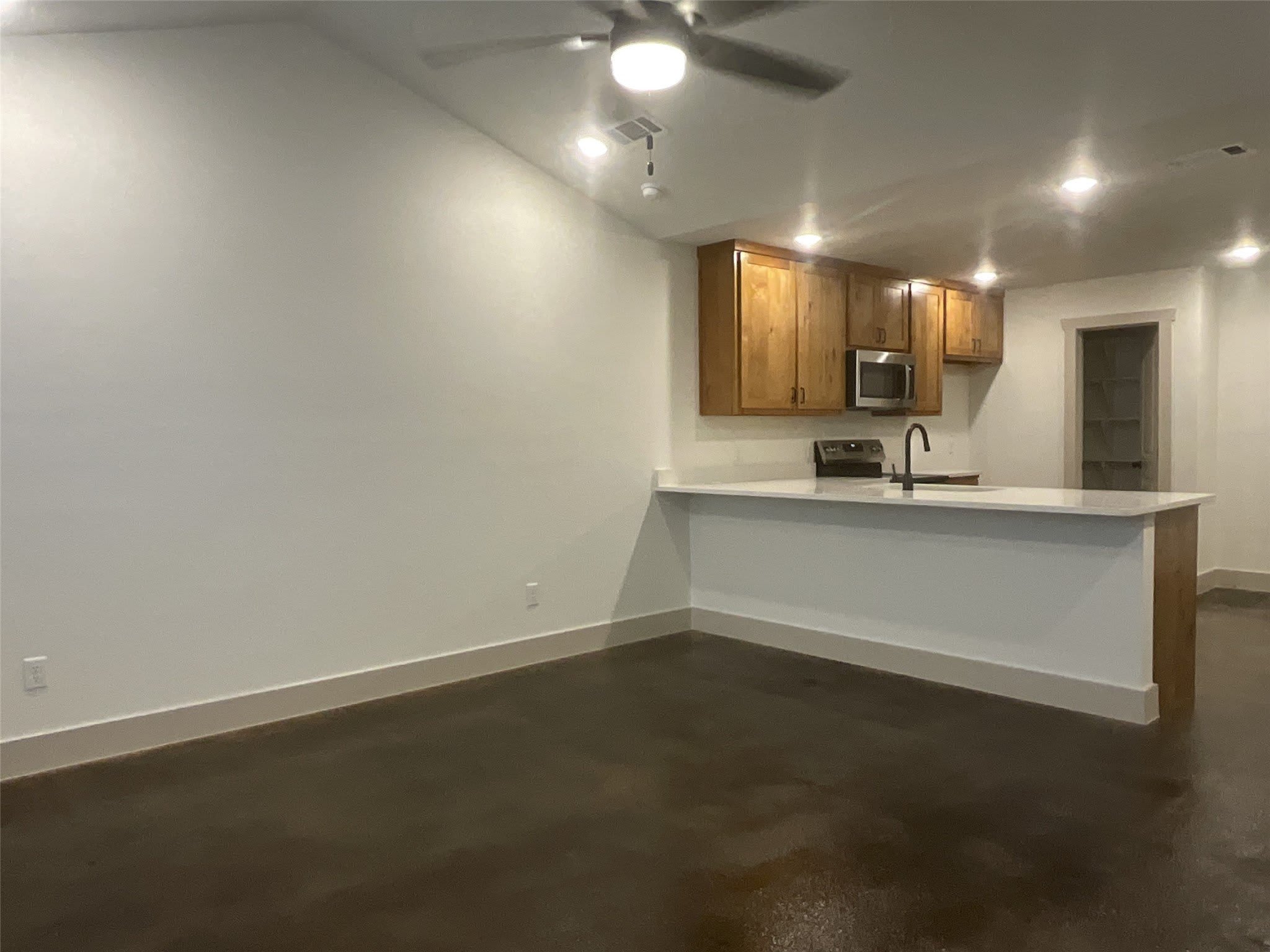 543 Bradburn Road – photo 5