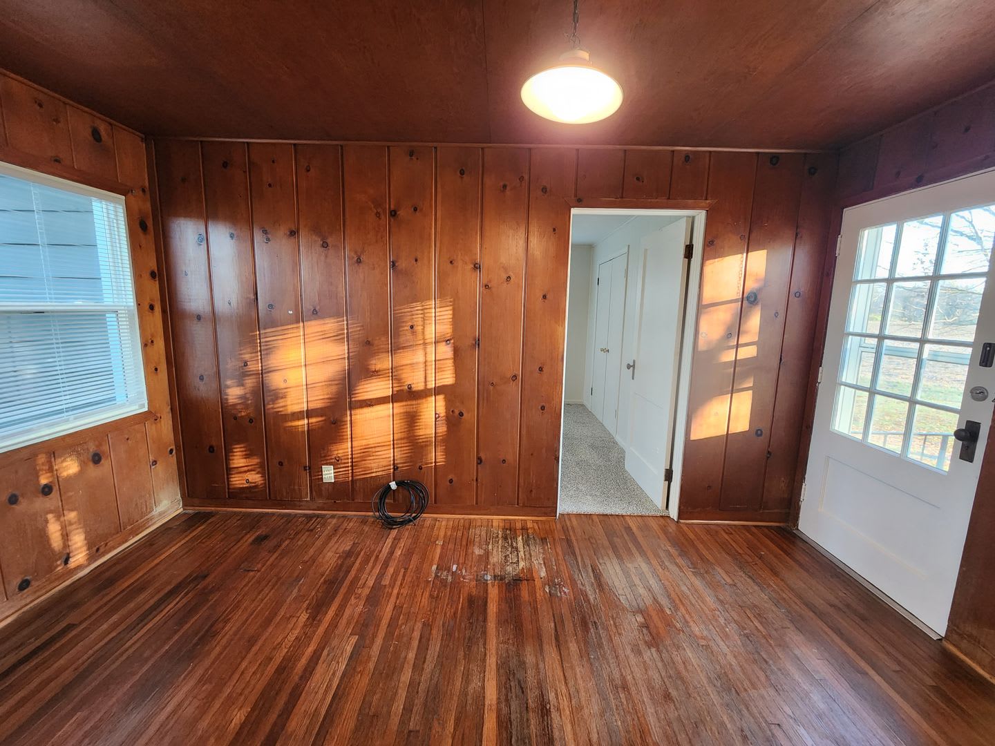 Set In The Country – photo 5