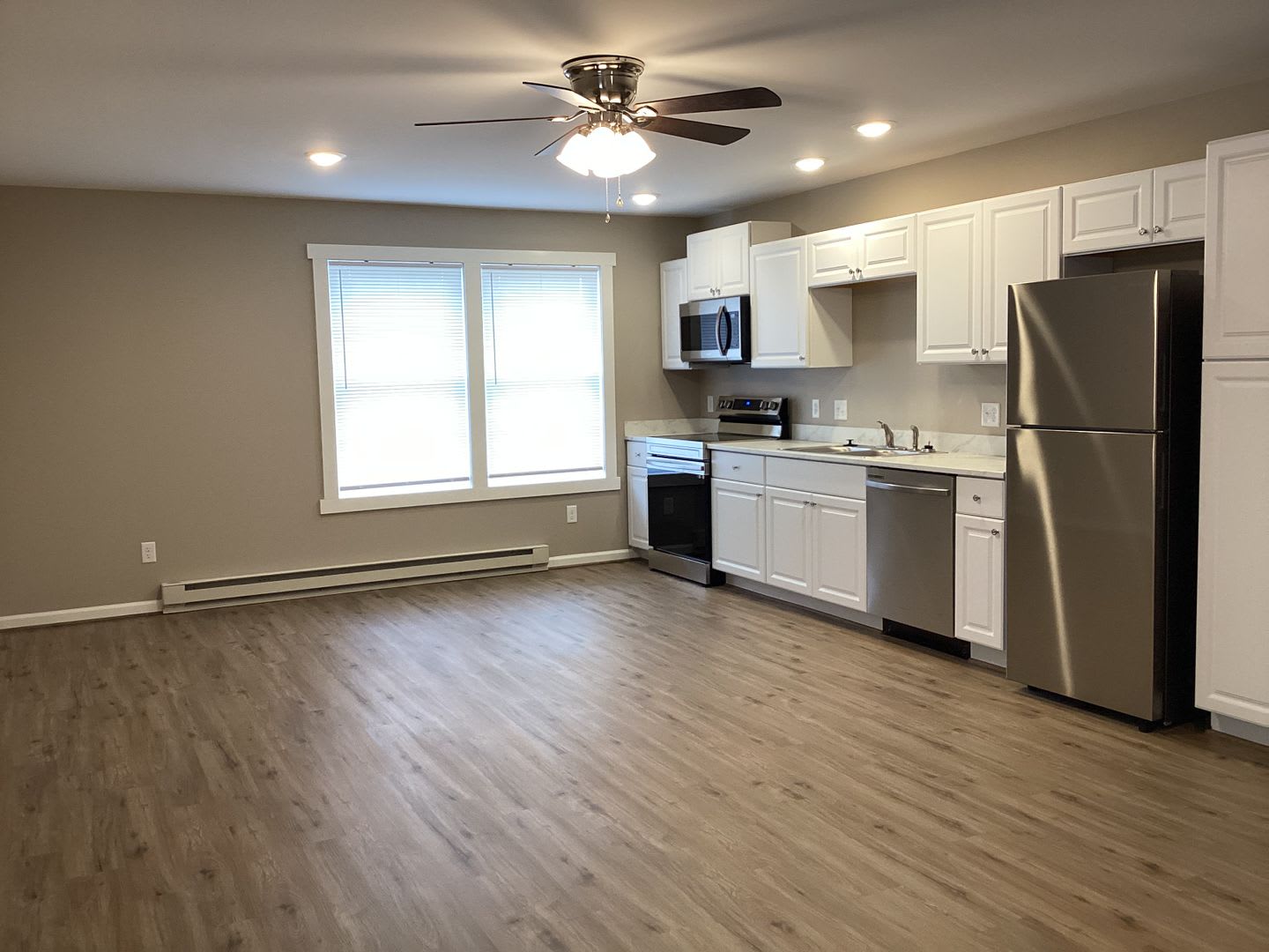 1792 Wilson Ave – photo 2