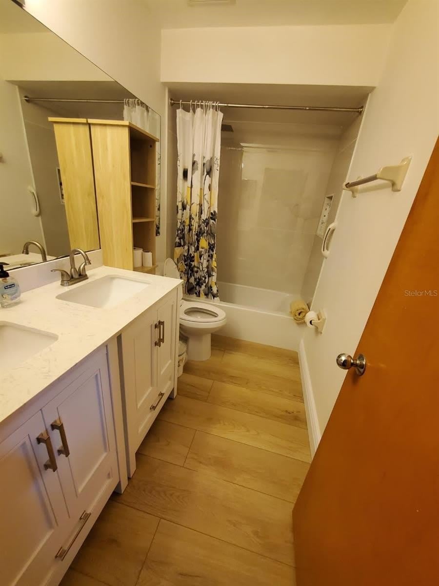 2924 COTTAGE GROVE Court – photo 5