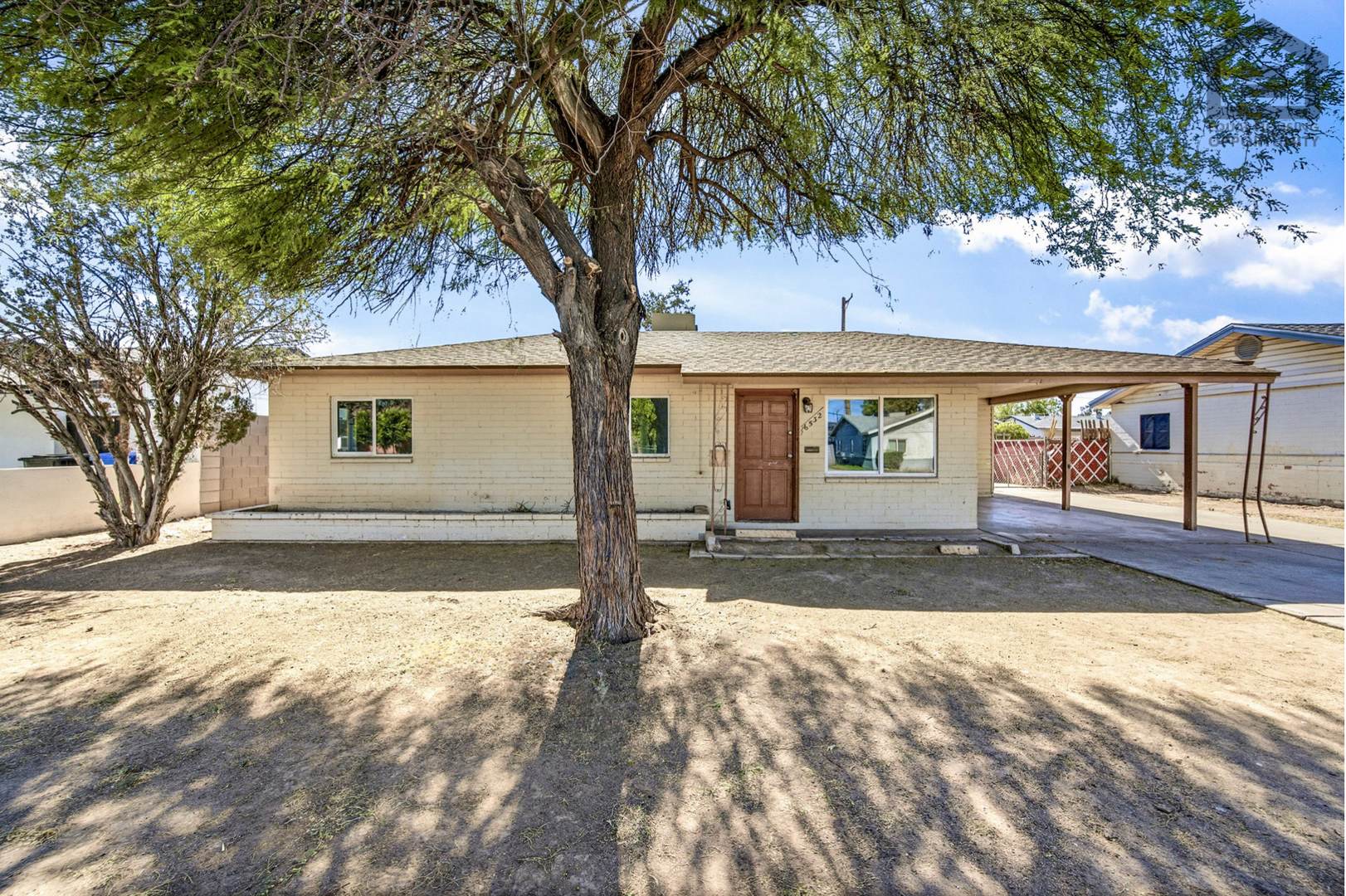4Bed 2Bath House At Glendale Ave 19Th Ave Ready For Immediate Move In Rv Gate No Hoa – photo 1