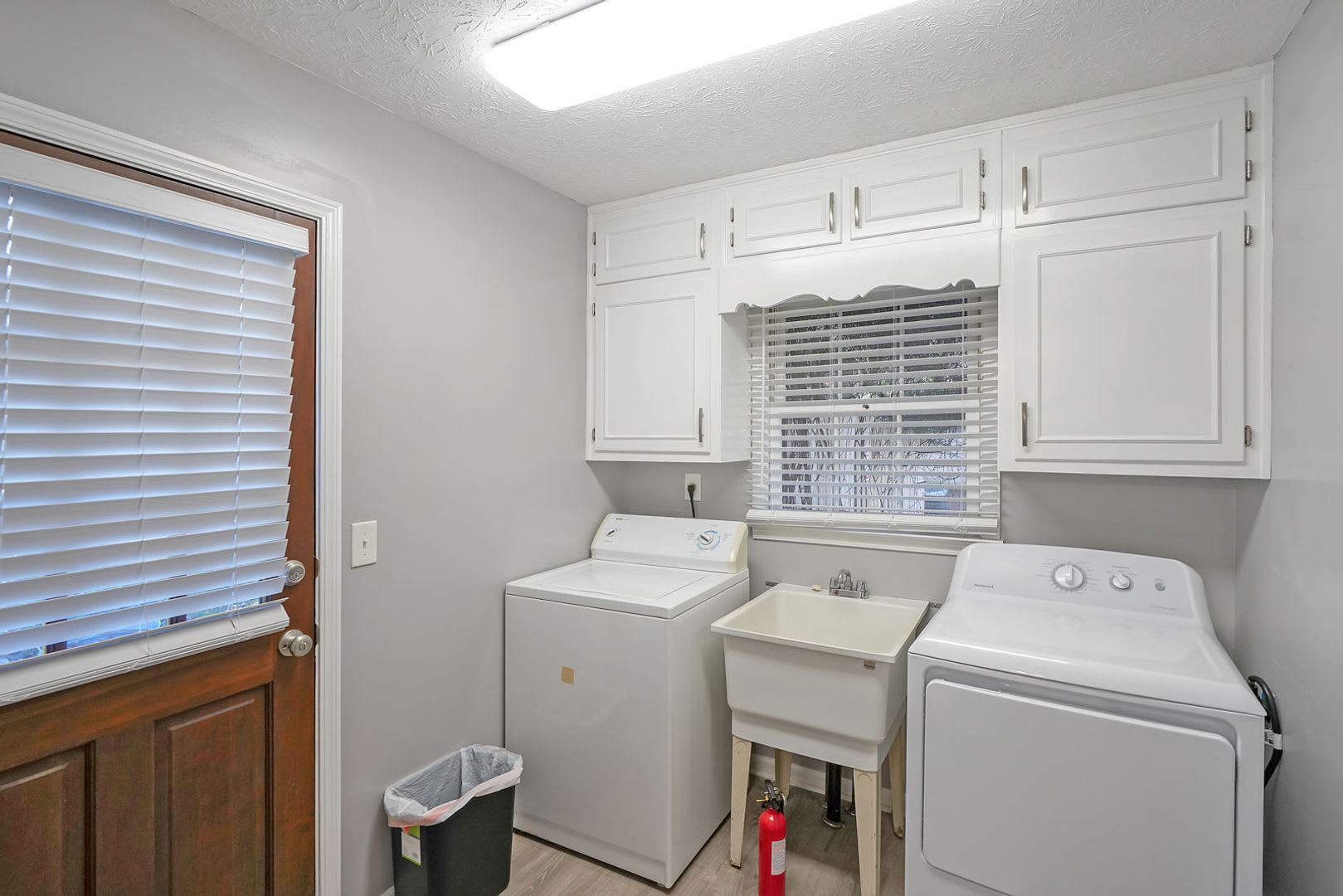 Room in 3 Bedroom Home at Mountainbrook Cir SW – photo 2