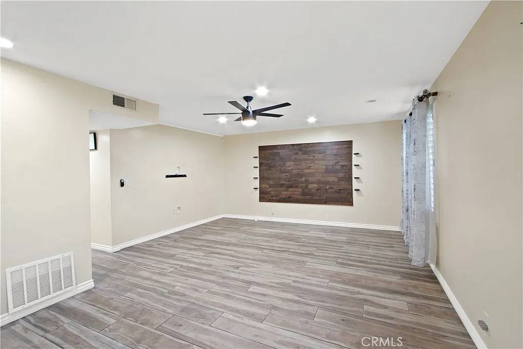 4164 Elizabeth Ct – photo 2